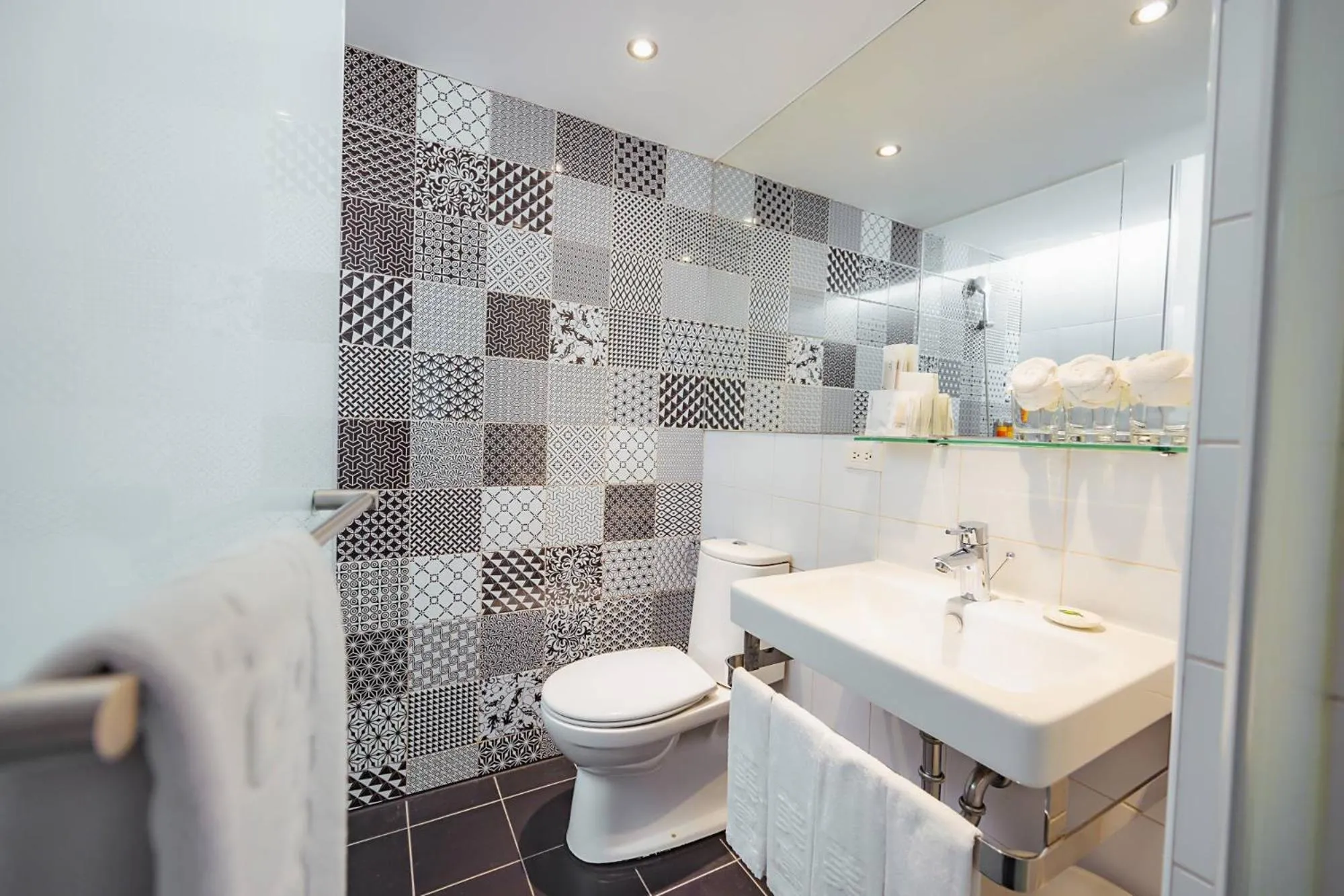 Toilet in 苓旅松山館 Lininn Tapei Arena