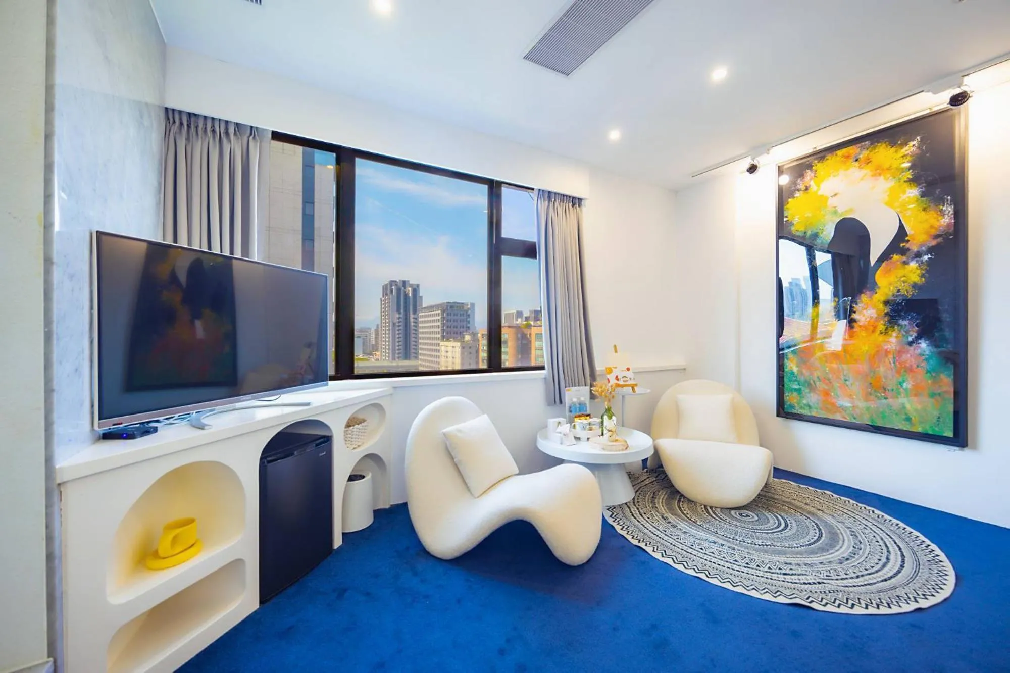 TV and multimedia in 苓旅松山館 Lininn Tapei Arena