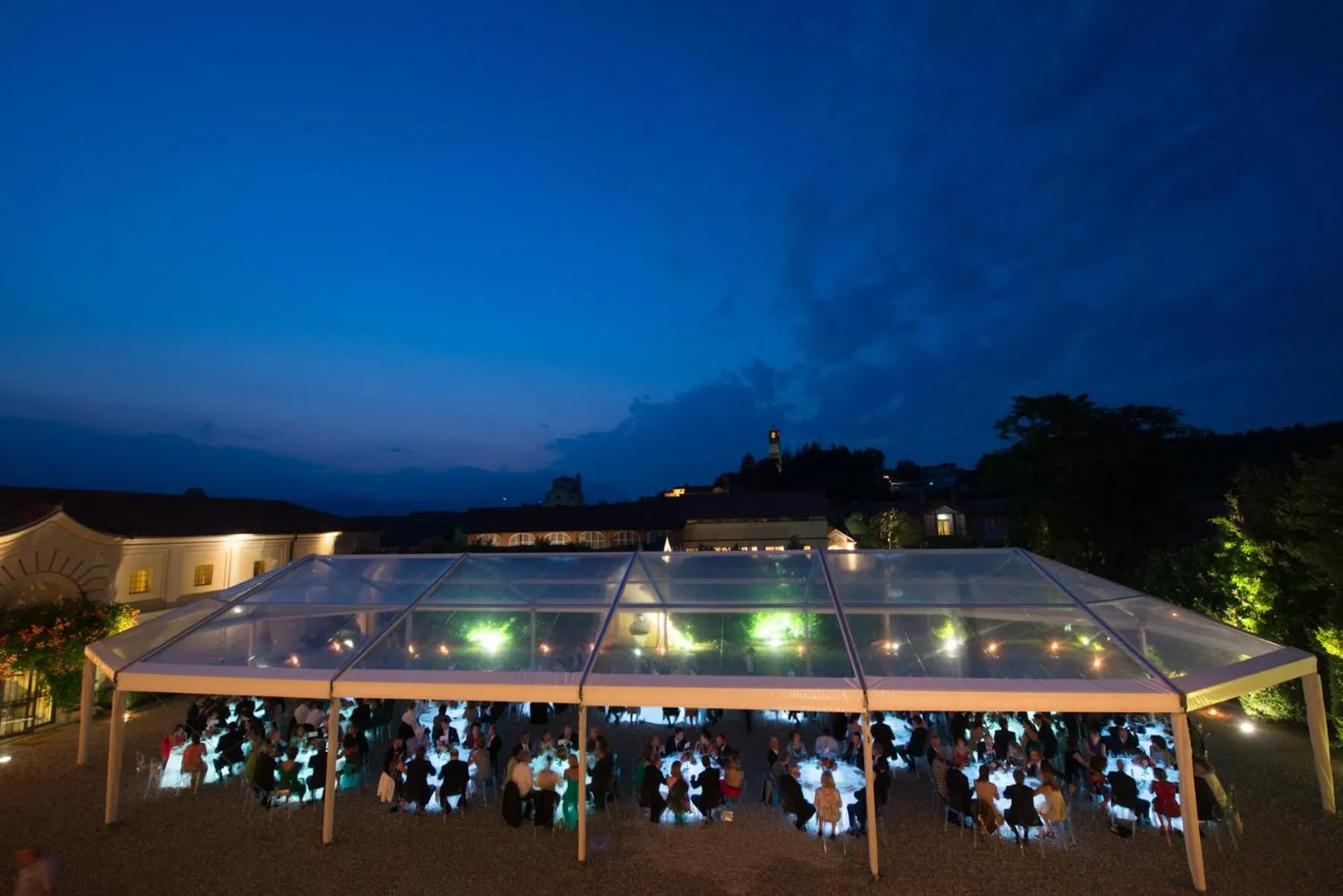 Banquet/Function facilities in Sina Villa Matilde