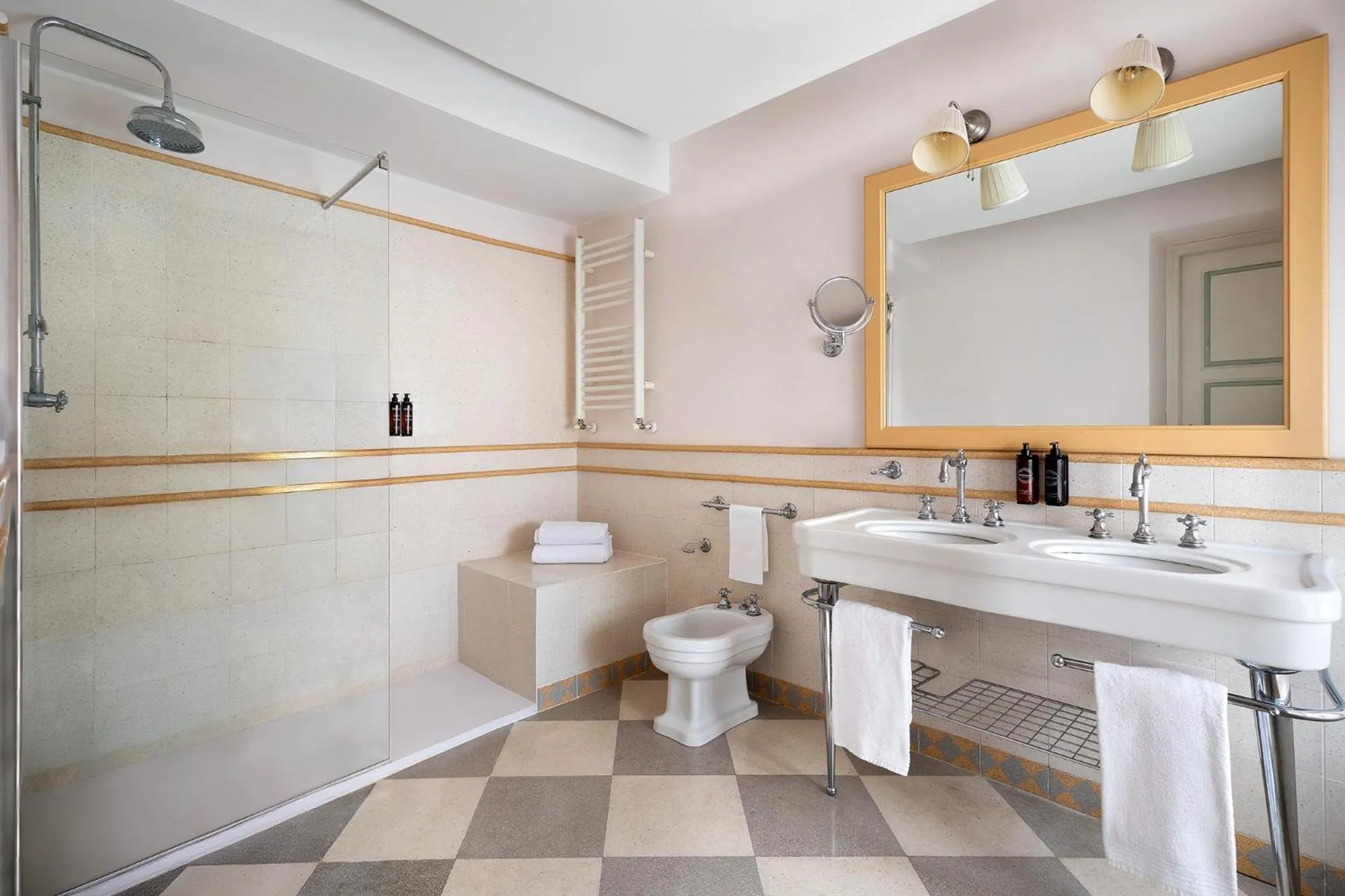 Bathroom in Sina Villa Matilde