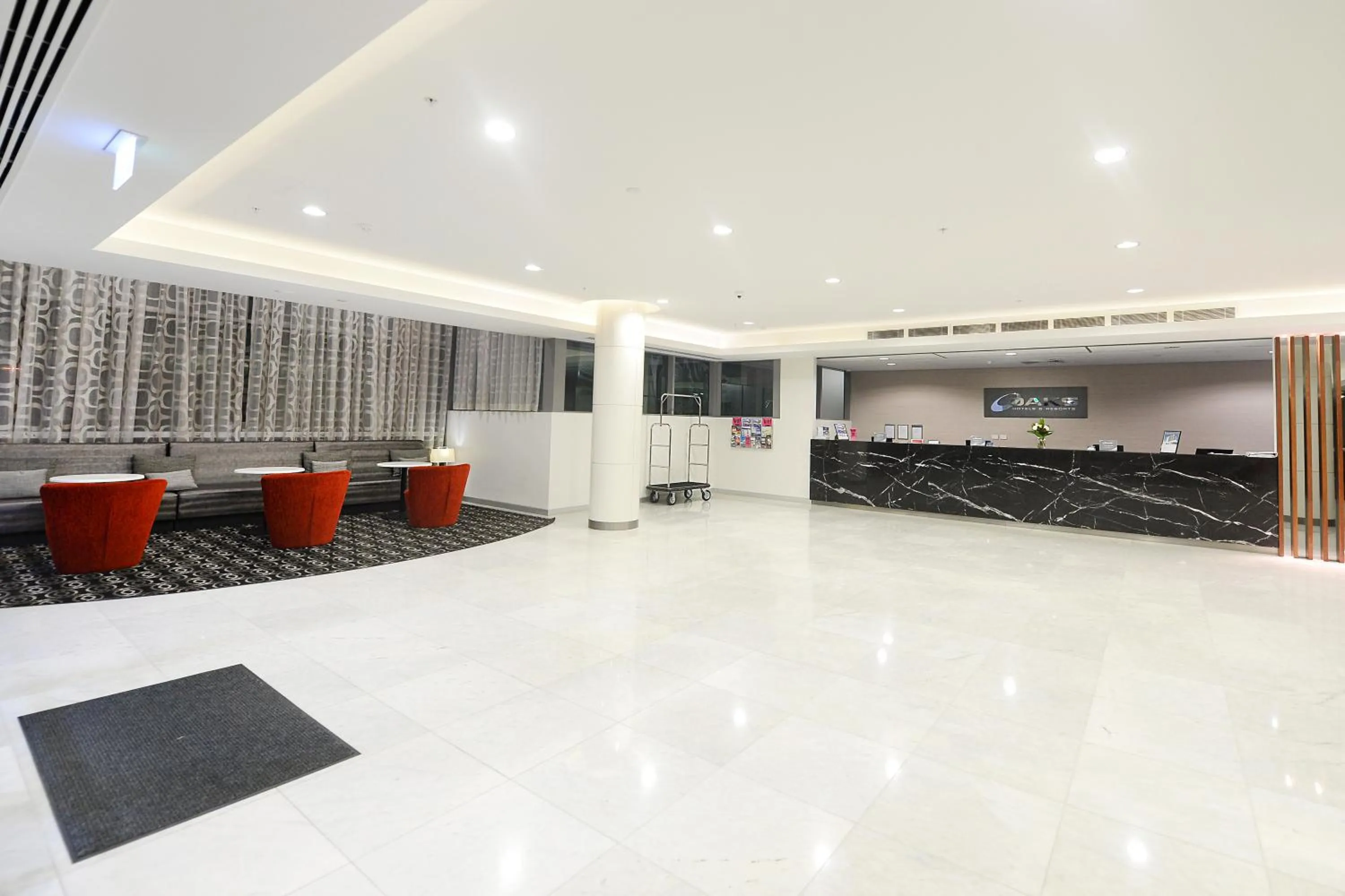 Lobby or reception in Oaks Gladstone Grand Hotel