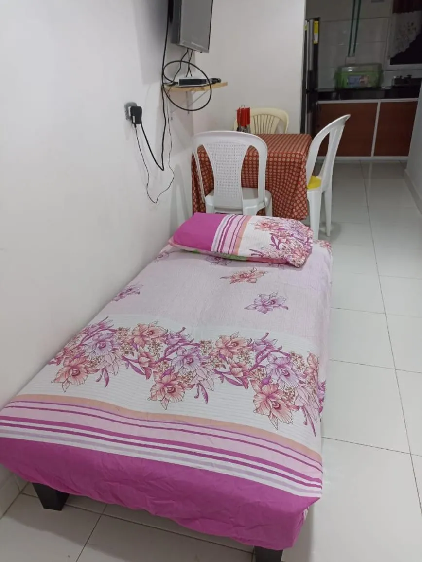 Bed in JAMES & GOMEZ SOCIETY