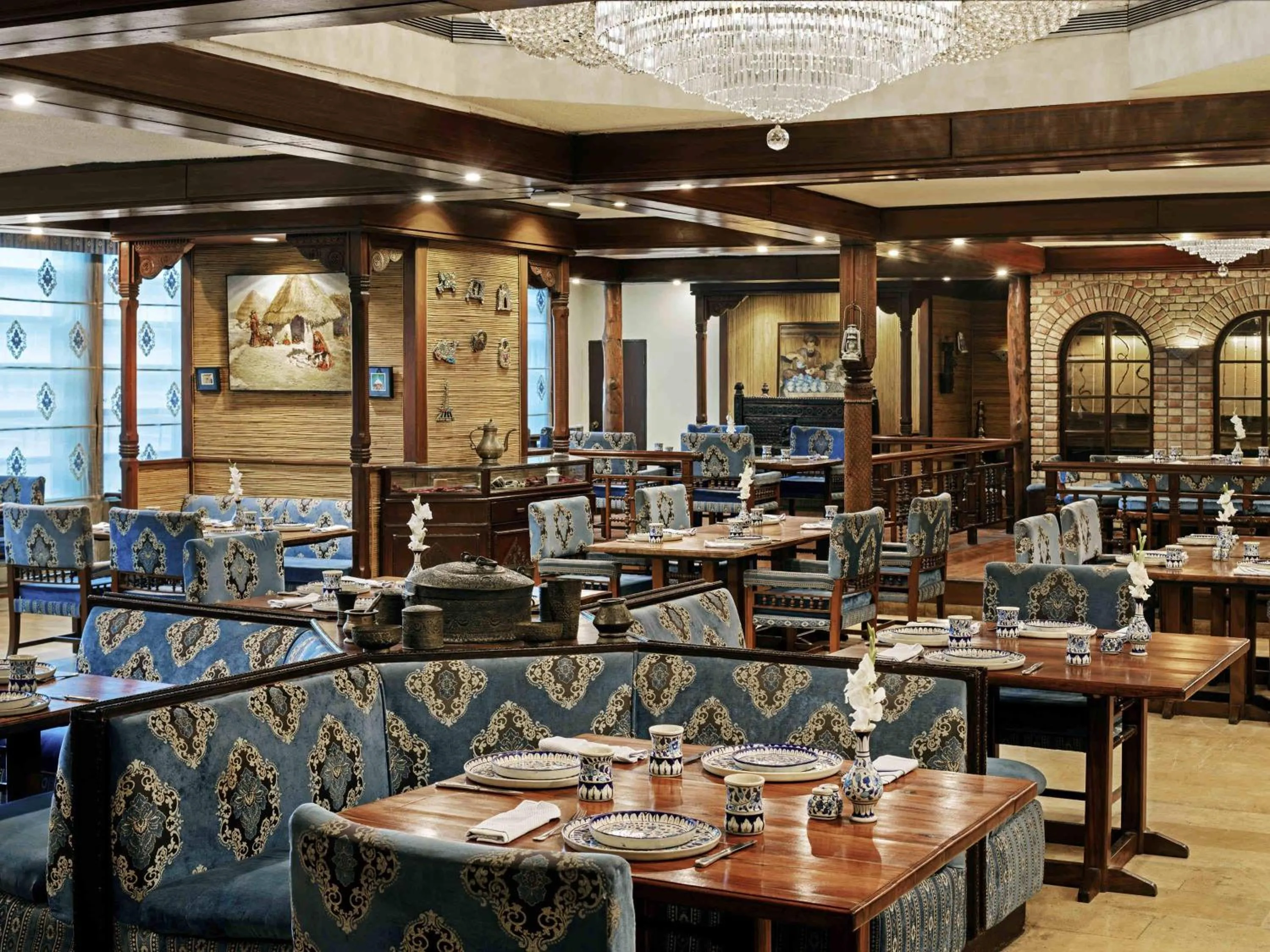 Restaurant/places to eat in Mövenpick Hotel Karachi