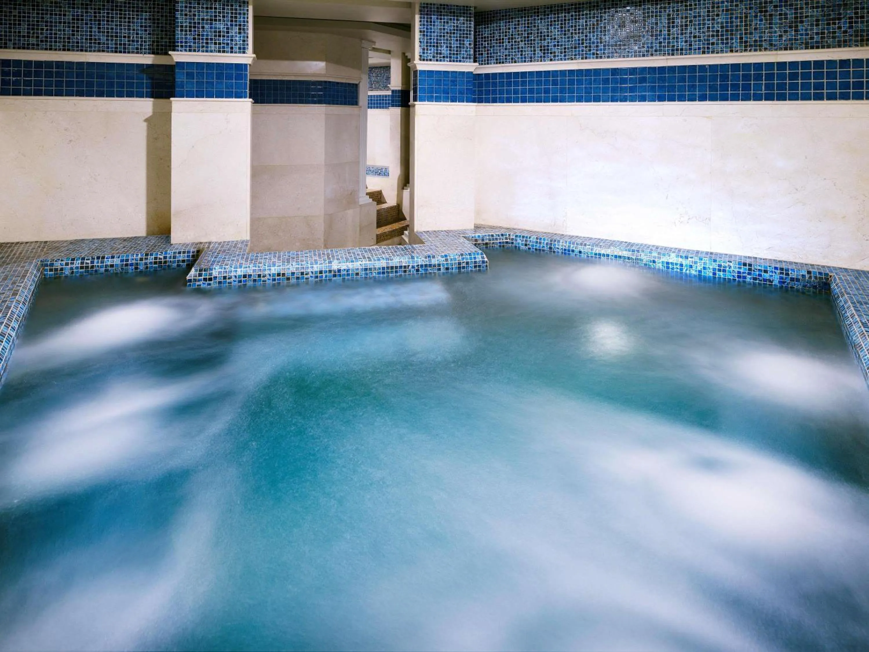 Spa and wellness centre/facilities in Mövenpick Hotel Karachi