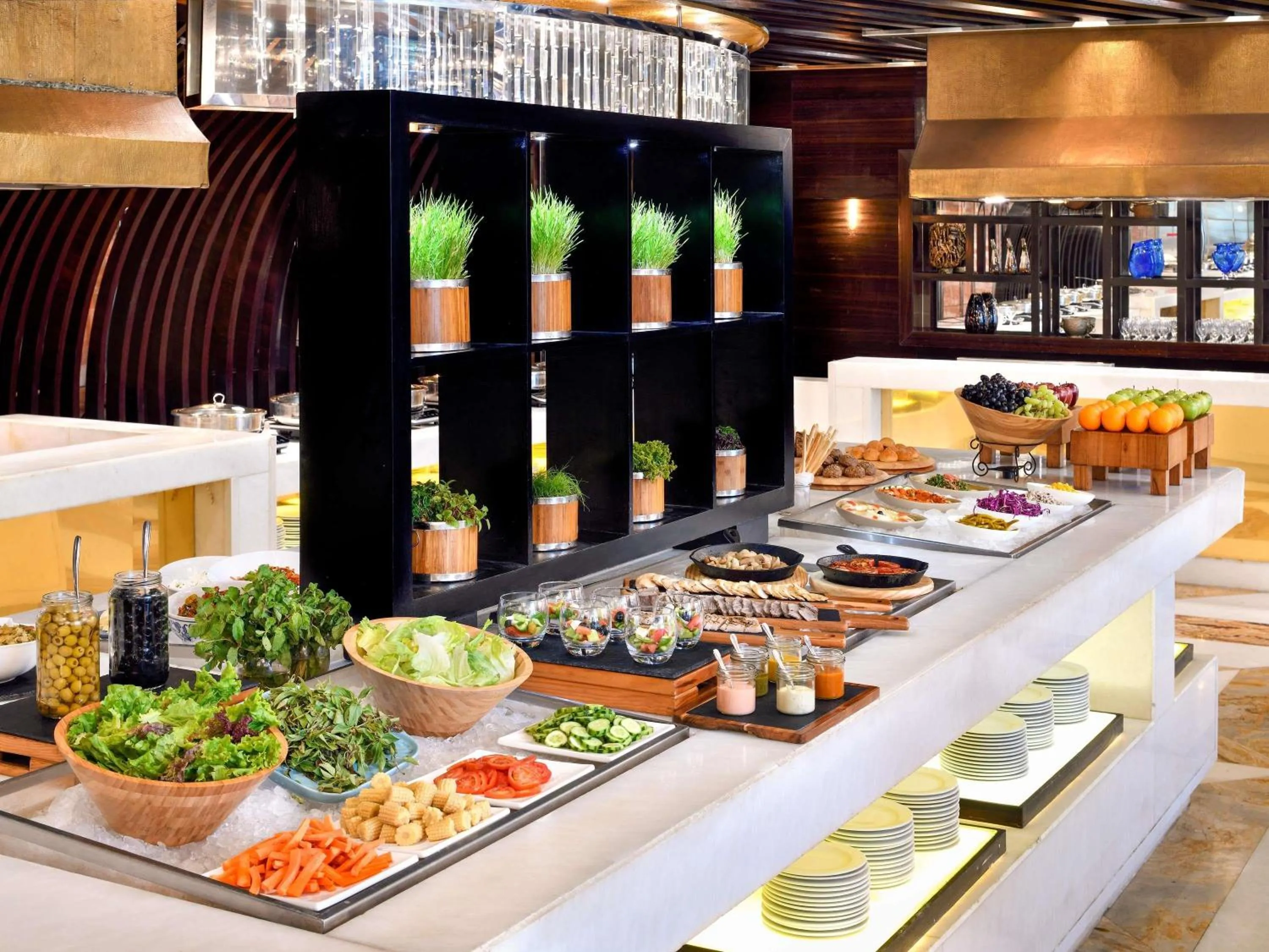 Restaurant/places to eat in Mövenpick Hotel Karachi