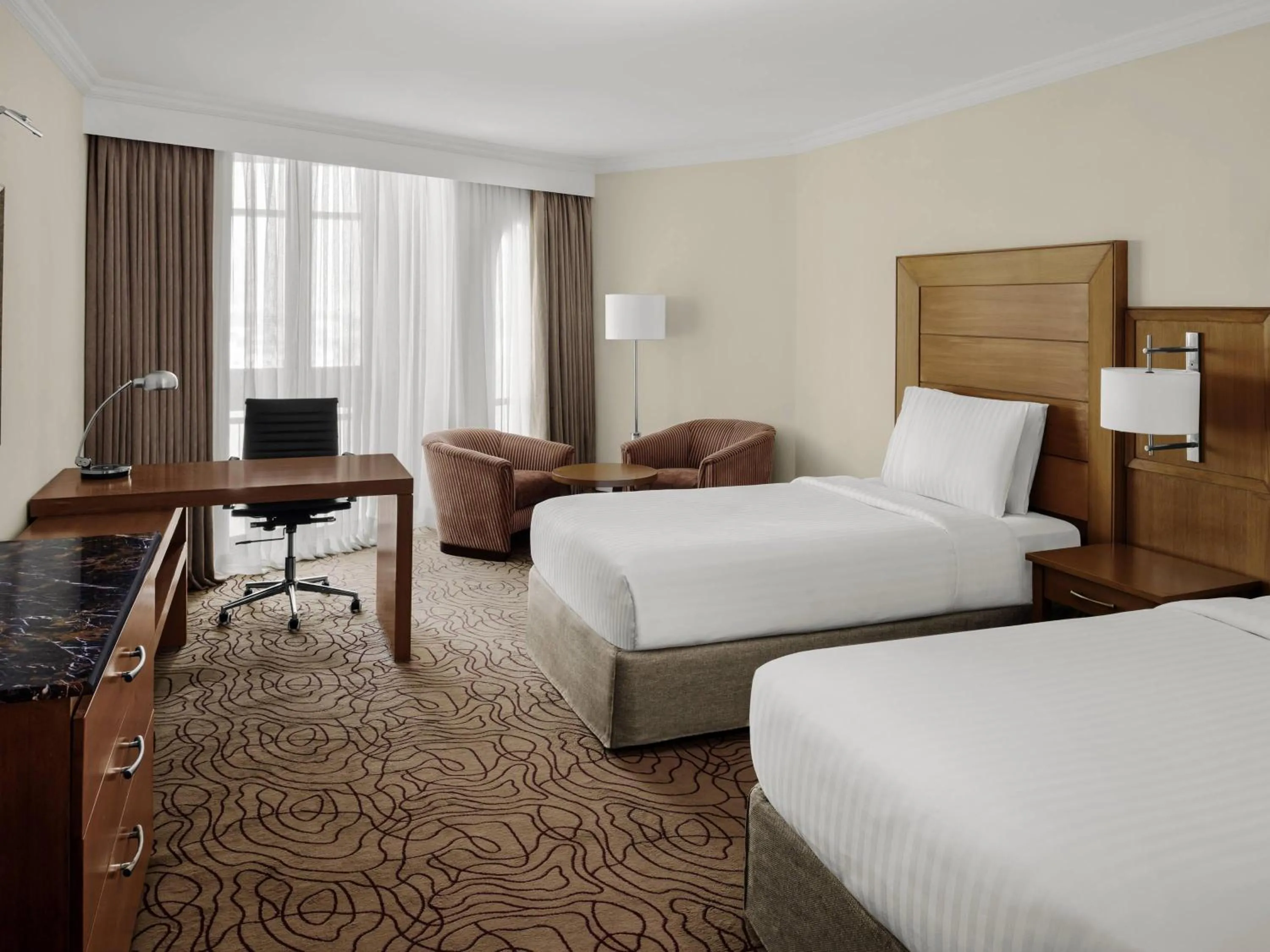 Bedroom, Bed in Mövenpick Hotel Karachi