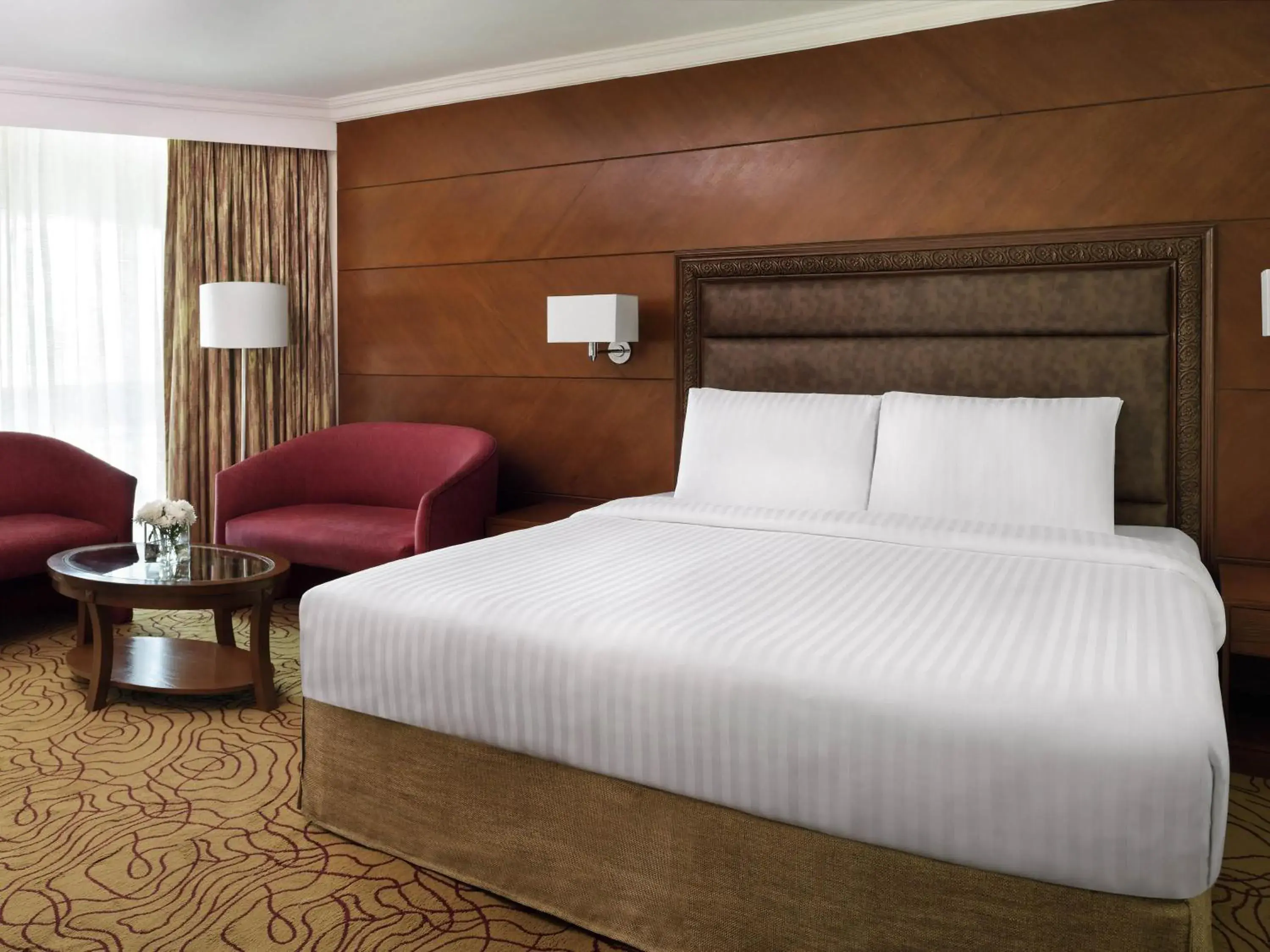 Bedroom, Bed in Mövenpick Hotel Karachi Bedroom, Bed in Mövenpick Hotel Karachi