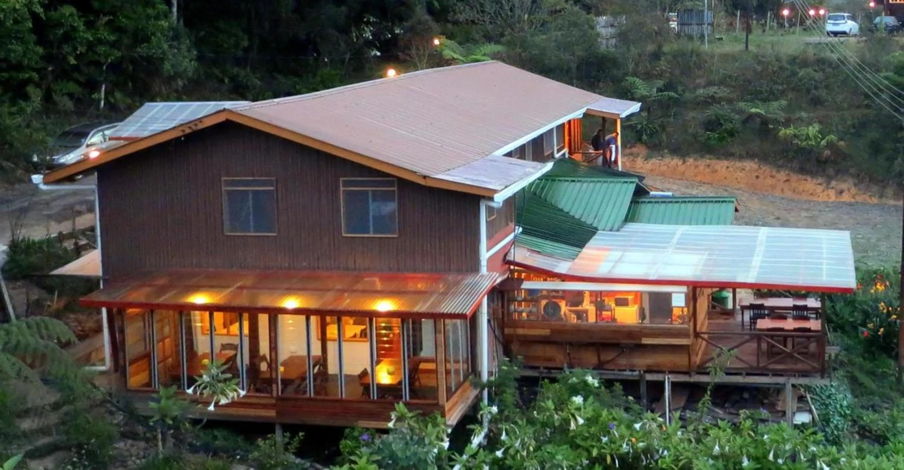 Facade/entrance in Mile 36 Lodge