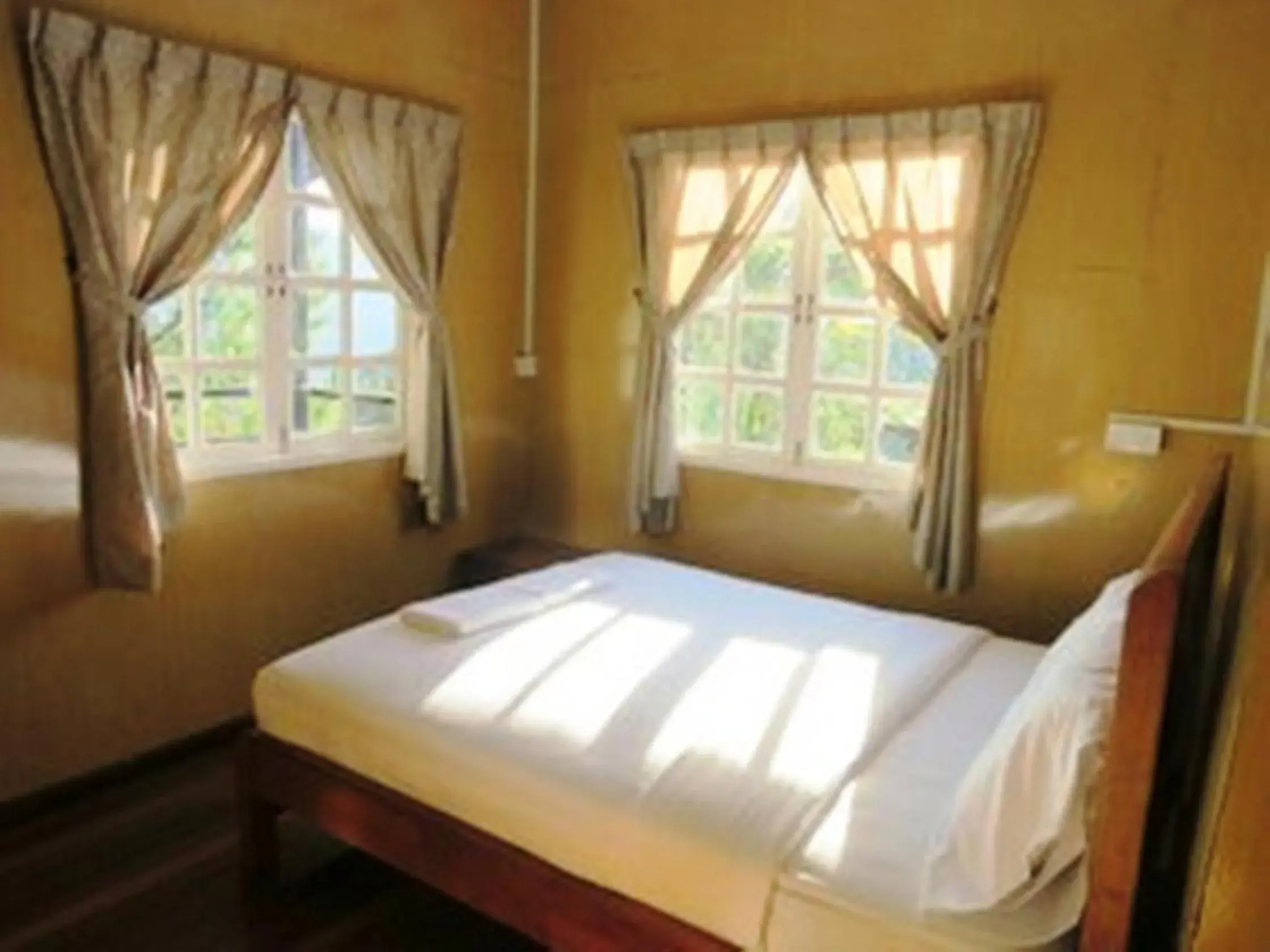 Two-Bedroom Bungalow in Mile 36 Lodge Two-Bedroom Bungalow in Mile 36 Lodge