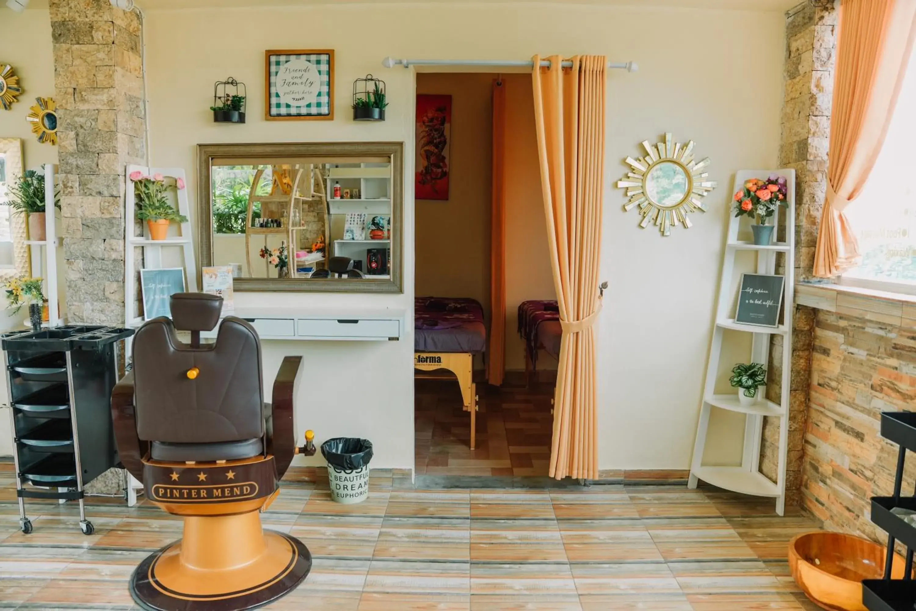 Spa and wellness centre/facilities in Taman Asih Bingin Homestay Spa and wellness centre/facilities in Taman Asih Bingin Homestay