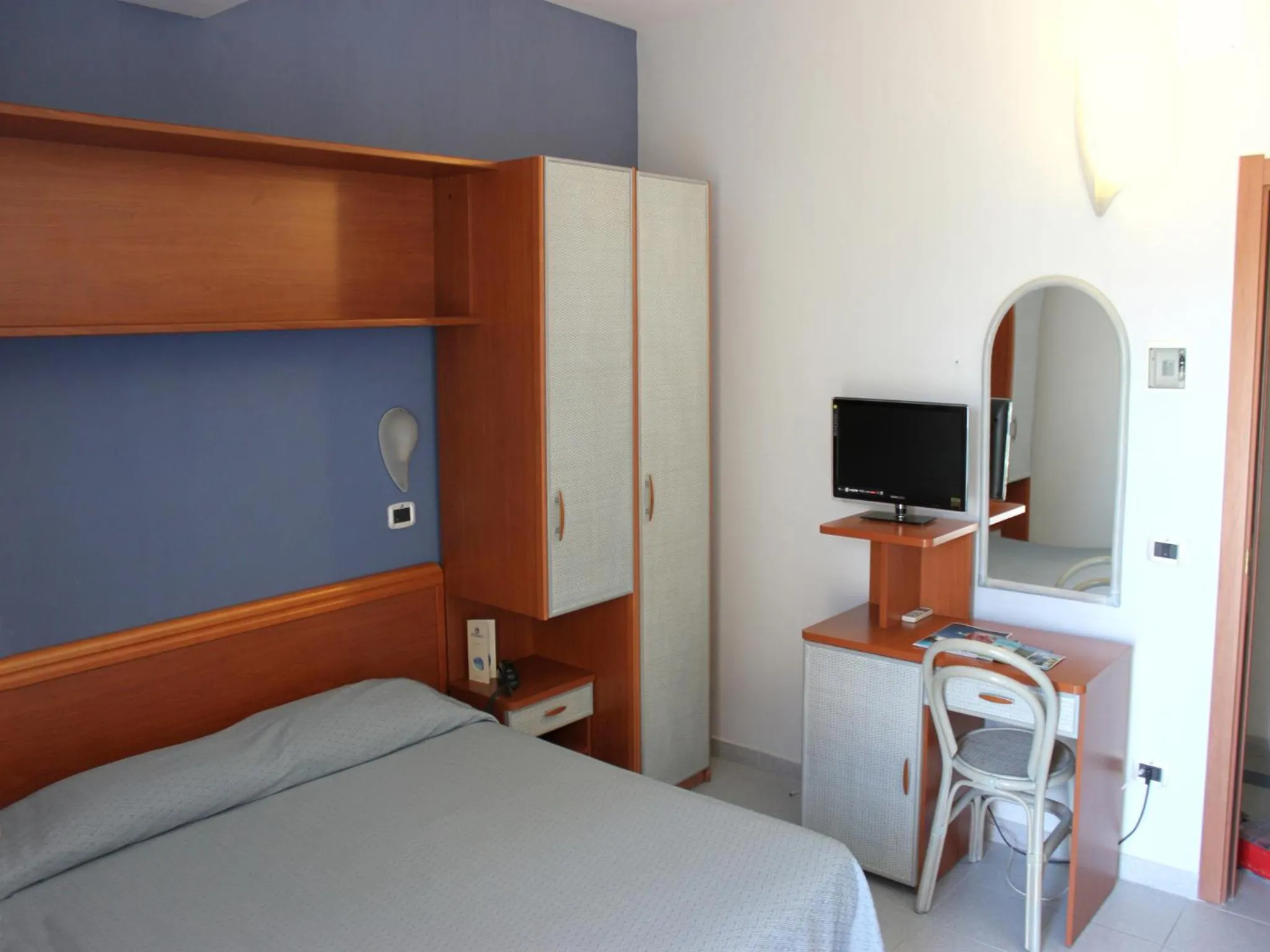 Photo of the whole room in Hotel Acquario