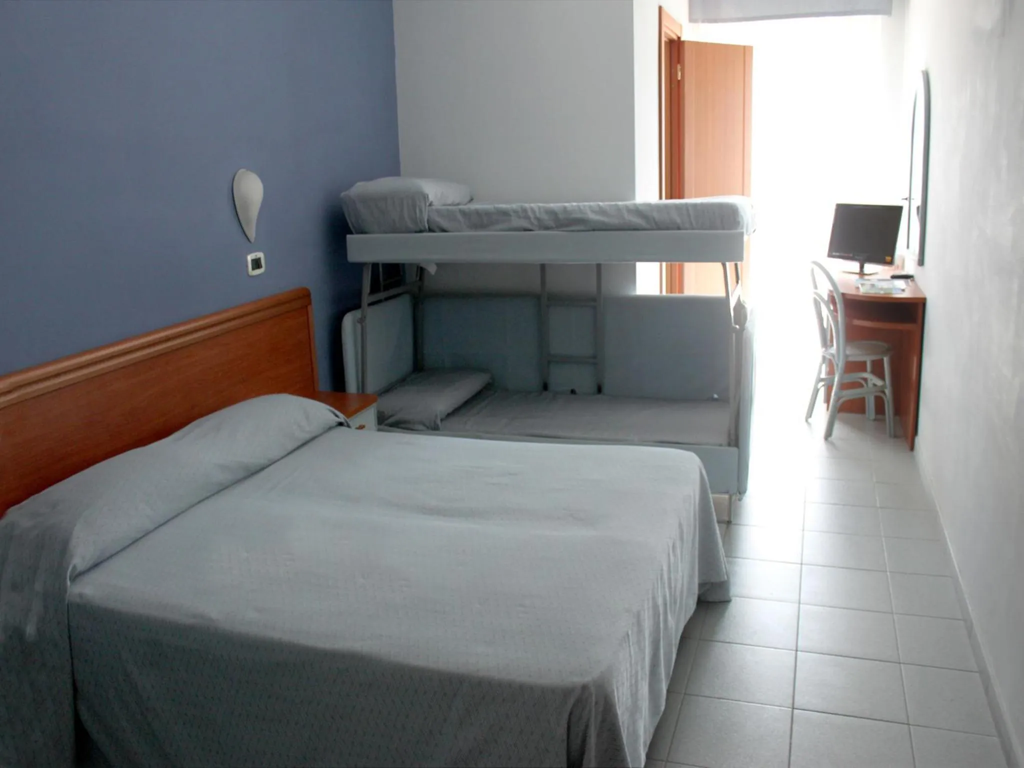 Photo of the whole room in Hotel Acquario