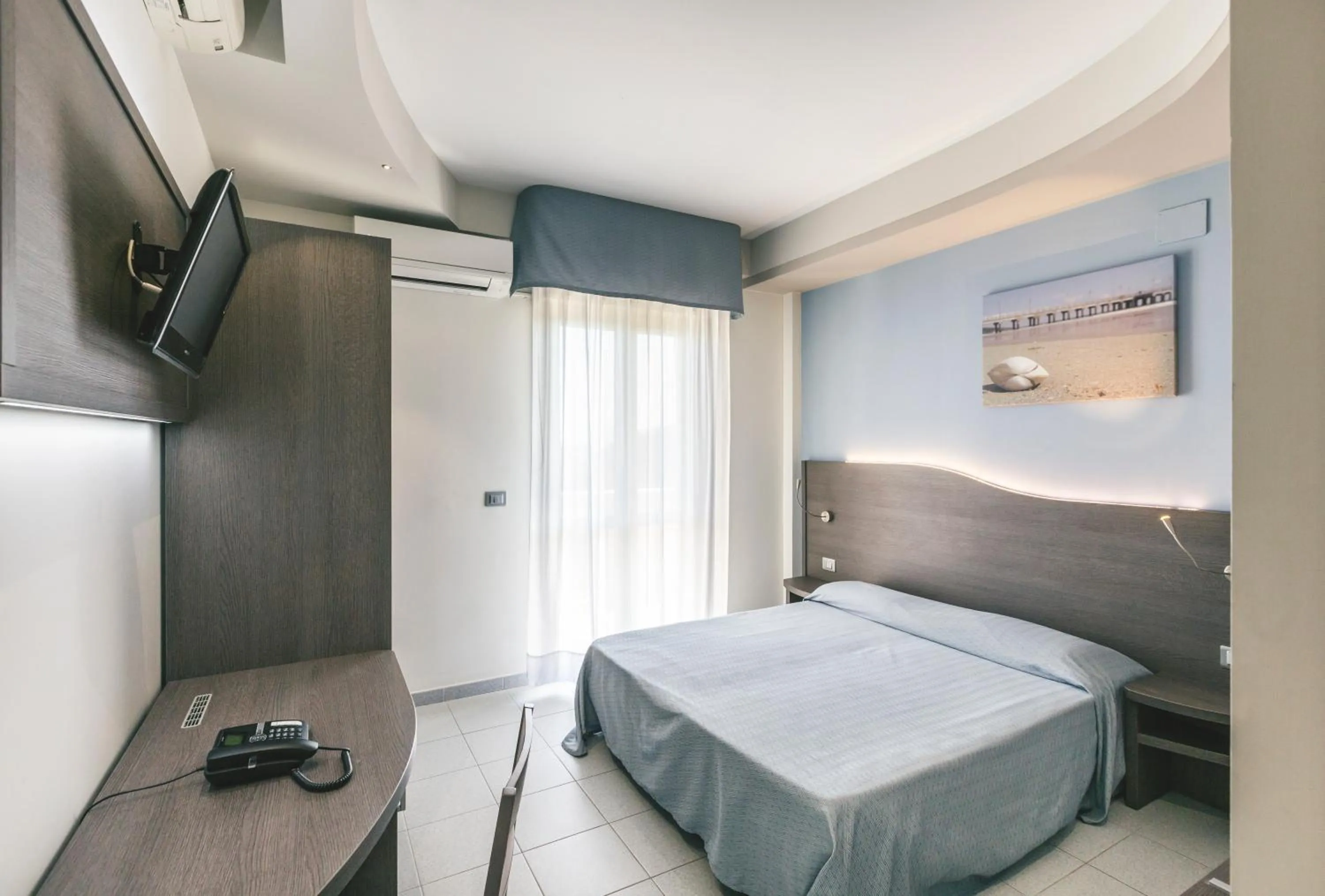 Photo of the whole room in Hotel Acquario