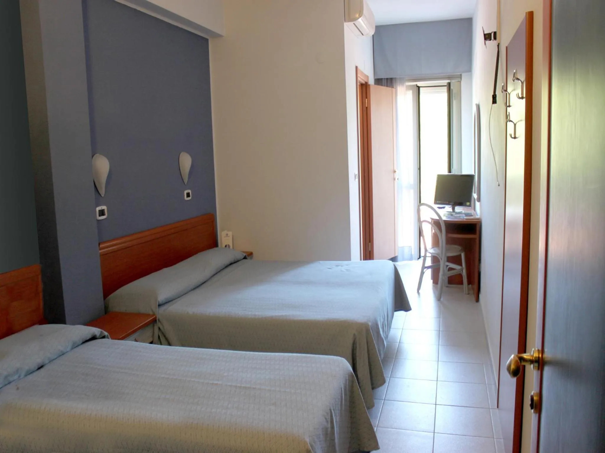 Photo of the whole room in Hotel Acquario