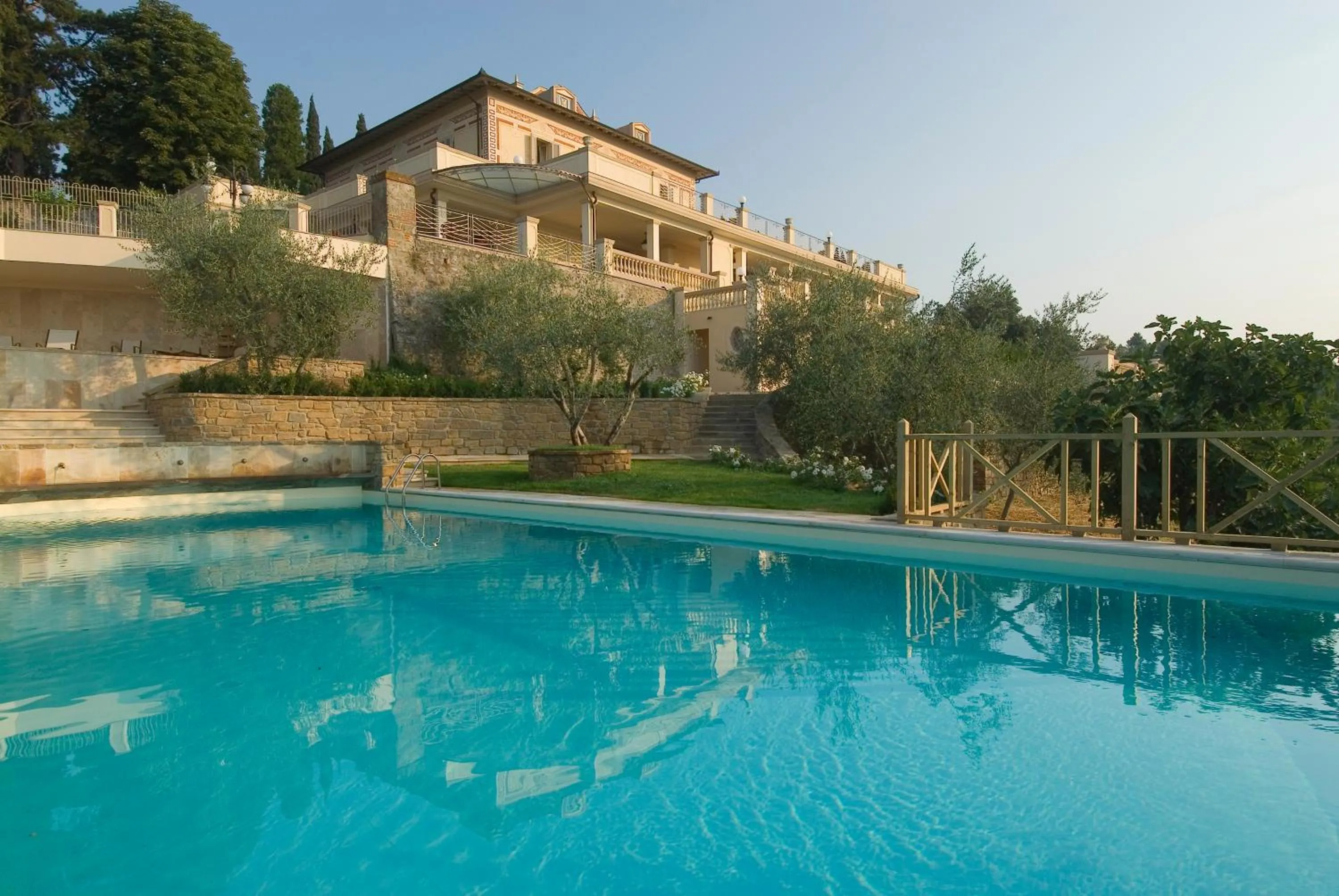 Swimming pool in Villa la Borghetta Spa Resort