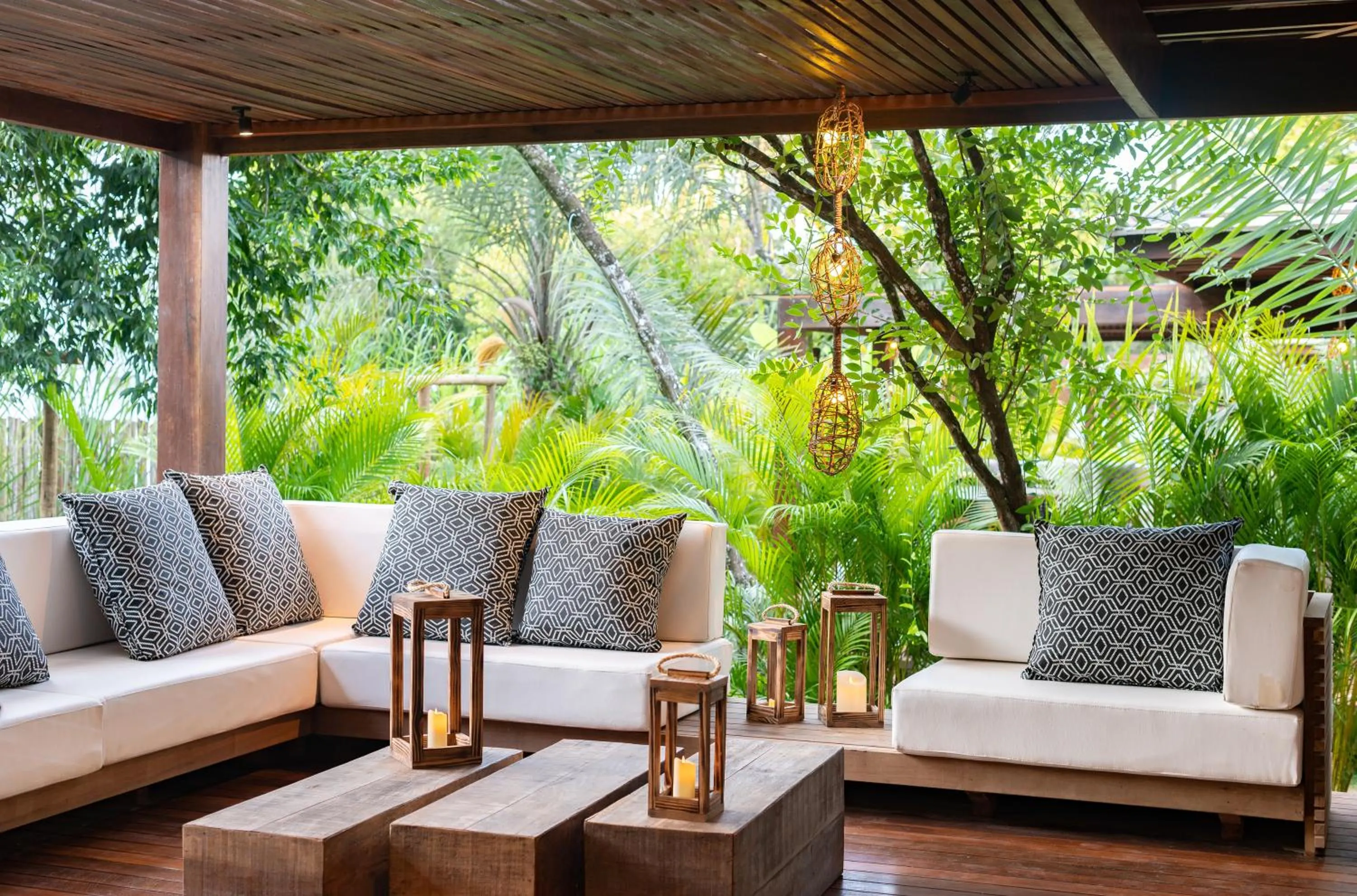 Patio in Colibri Beach Villas