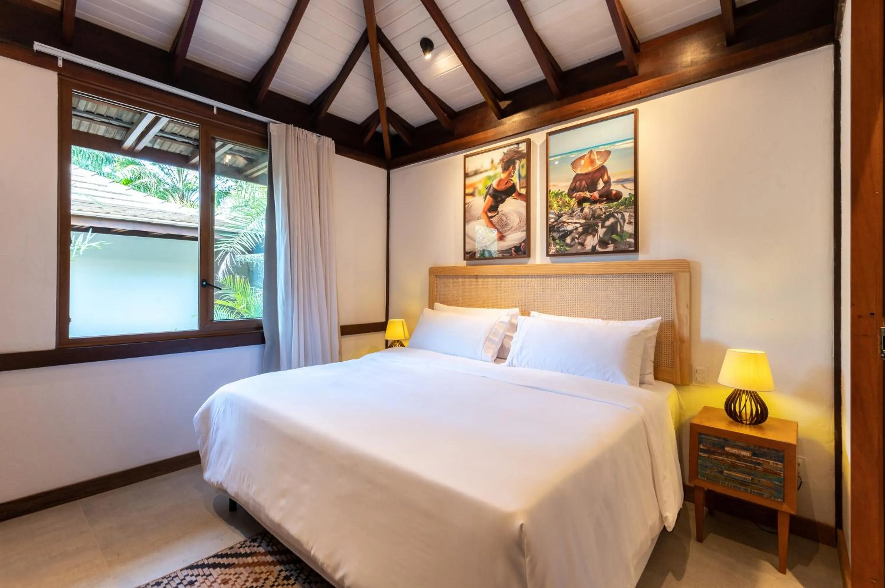 Bed in Colibri Beach Villas