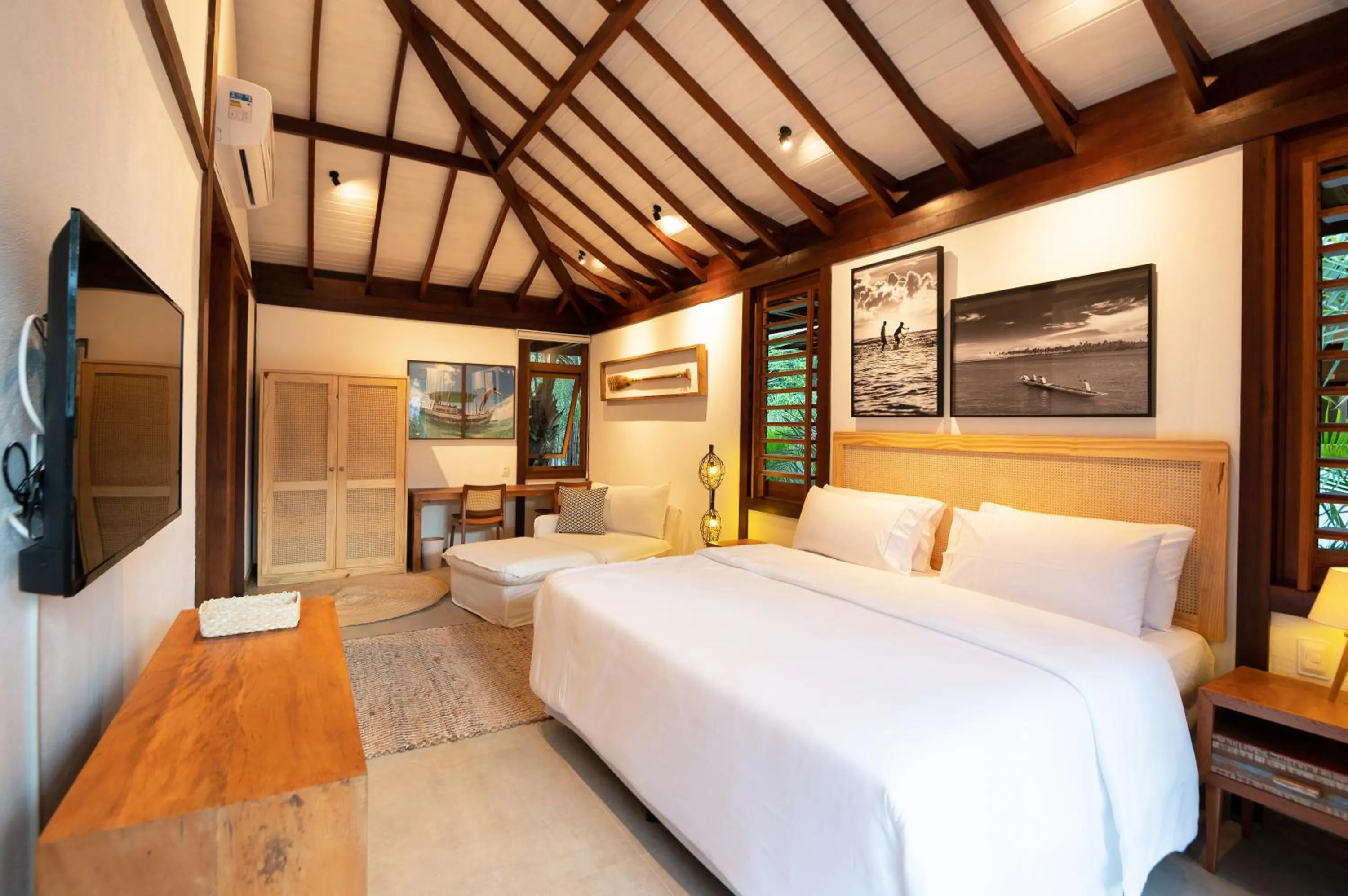 Bed in Colibri Beach Villas