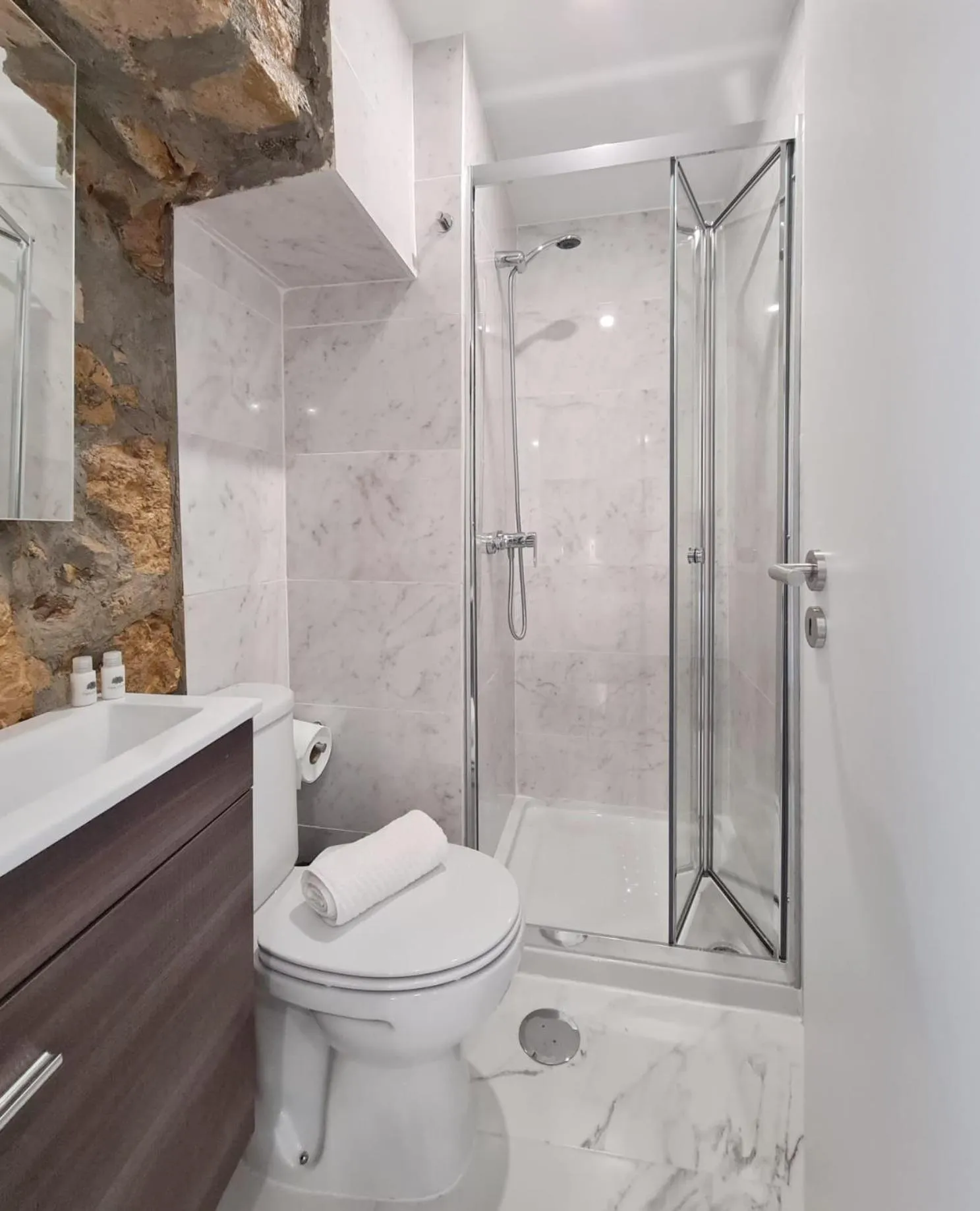 Bathroom in COIMBRA CITY CHARM