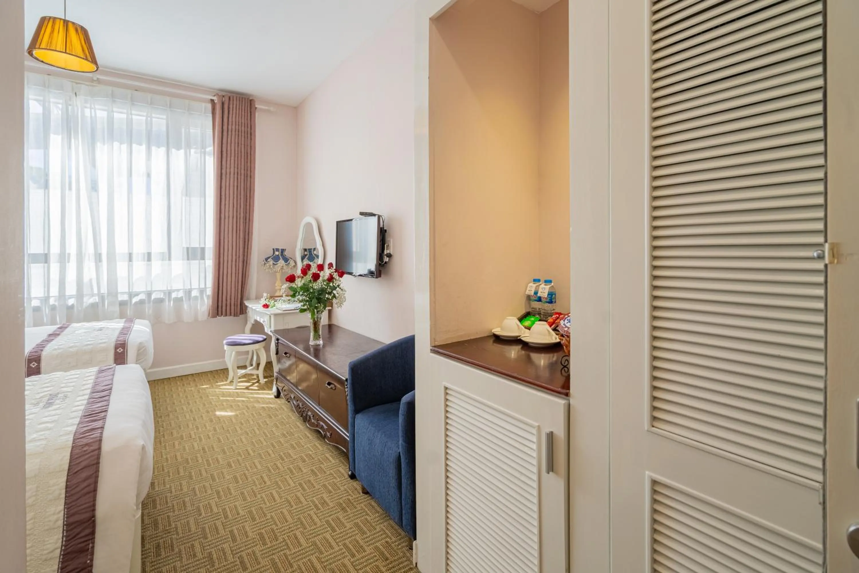 Photo of the whole room, Bed in Ngoc Phat Dalat Hotel