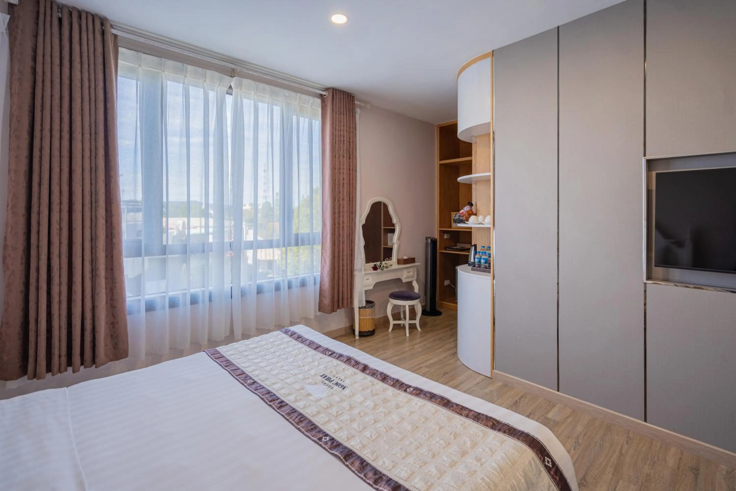 Photo of the whole room, Bed in Ngoc Phat Dalat Hotel