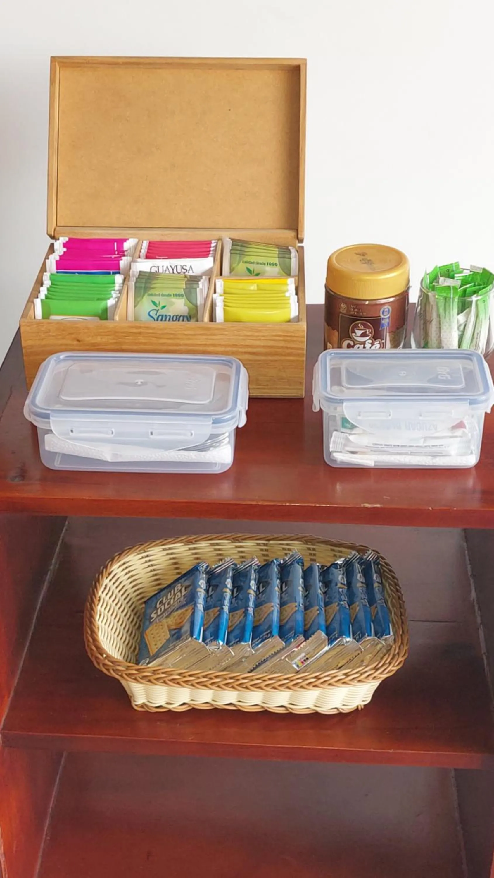Coffee/tea facilities in Hotel Islas Galapagos