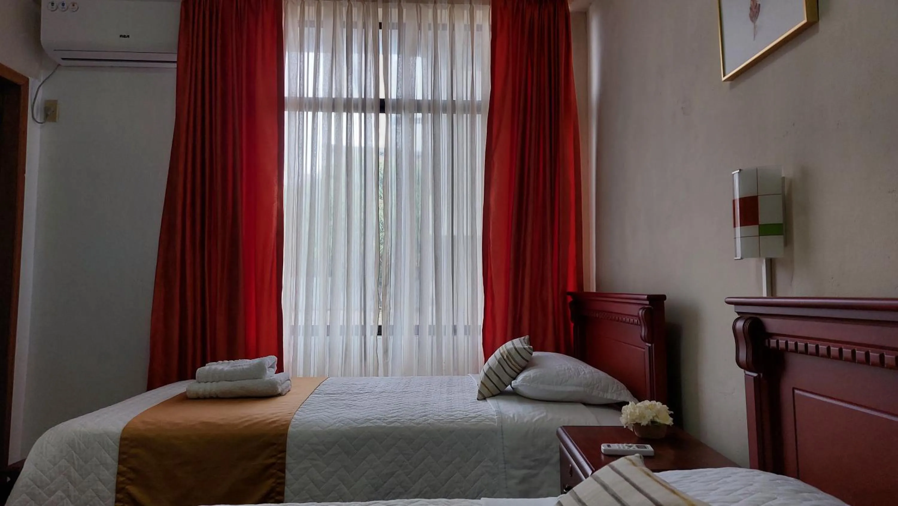 Bed in Hotel Islas Galapagos