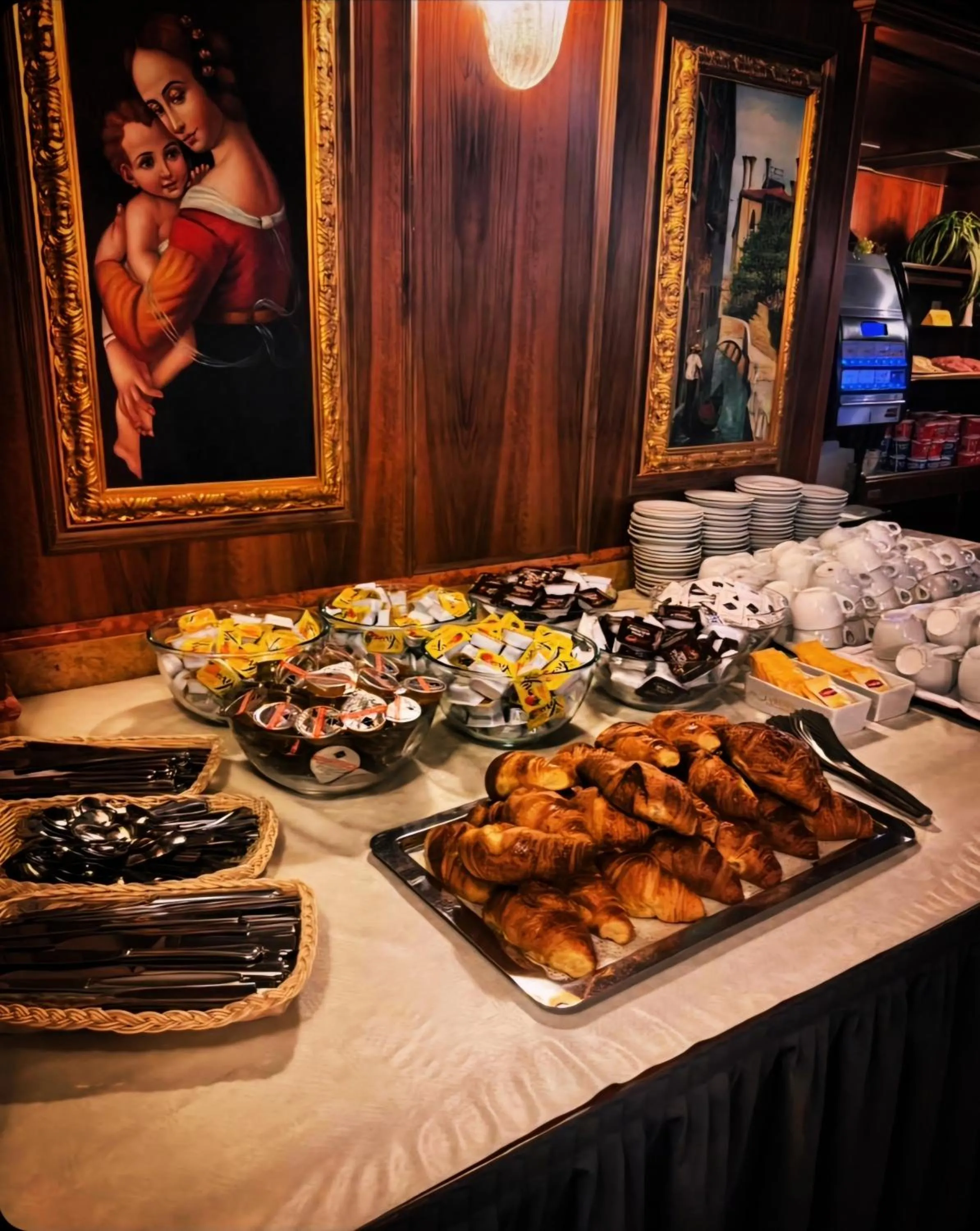 Breakfast in Hotel Diana