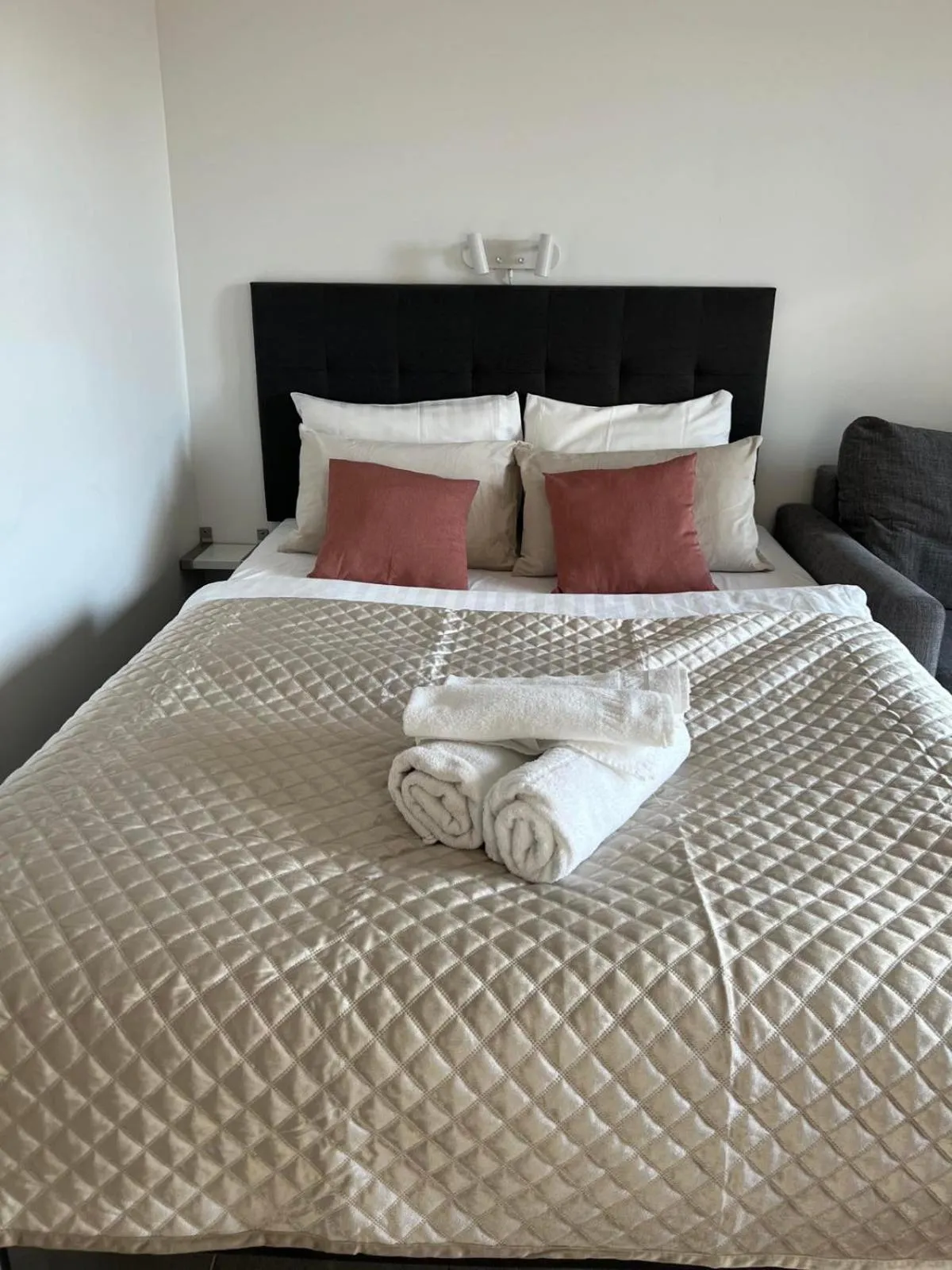 Bed in Götaströms Värdshus