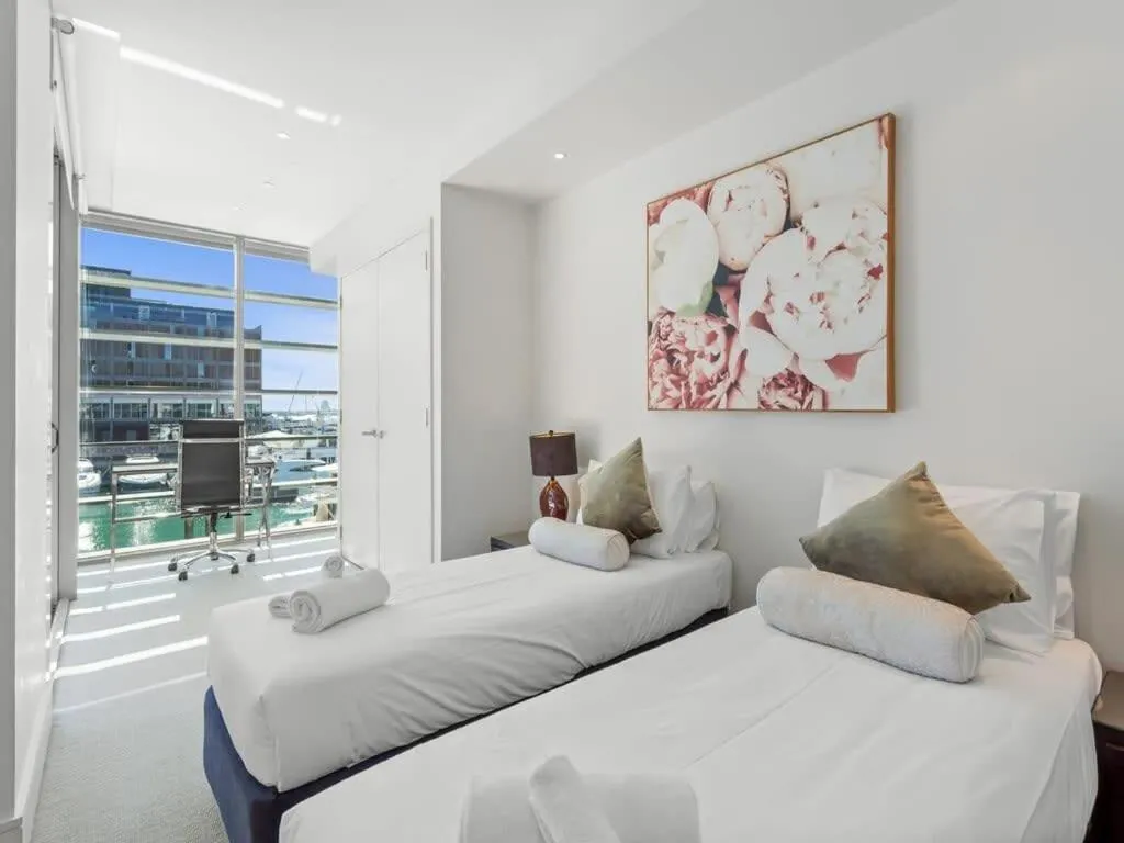 Bed in Gorgeous 2BR in Wynyard Quarter by Zodiak Stays