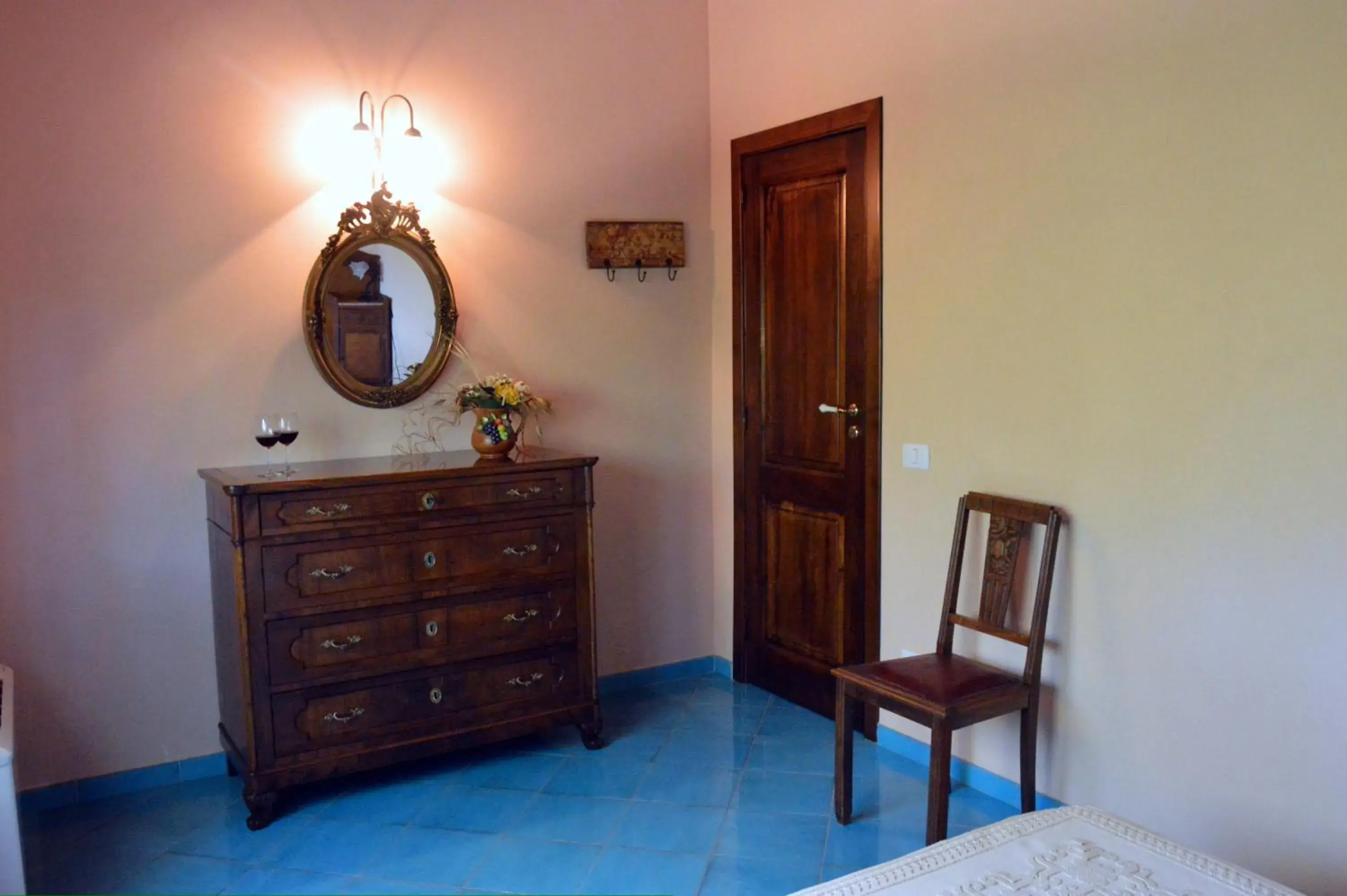 Double or Twin Room with Private External Bathroom in Bed and Breakfast Il Glicine Double or Twin Room with Private External Bathroom in Bed and Breakfast Il Glicine