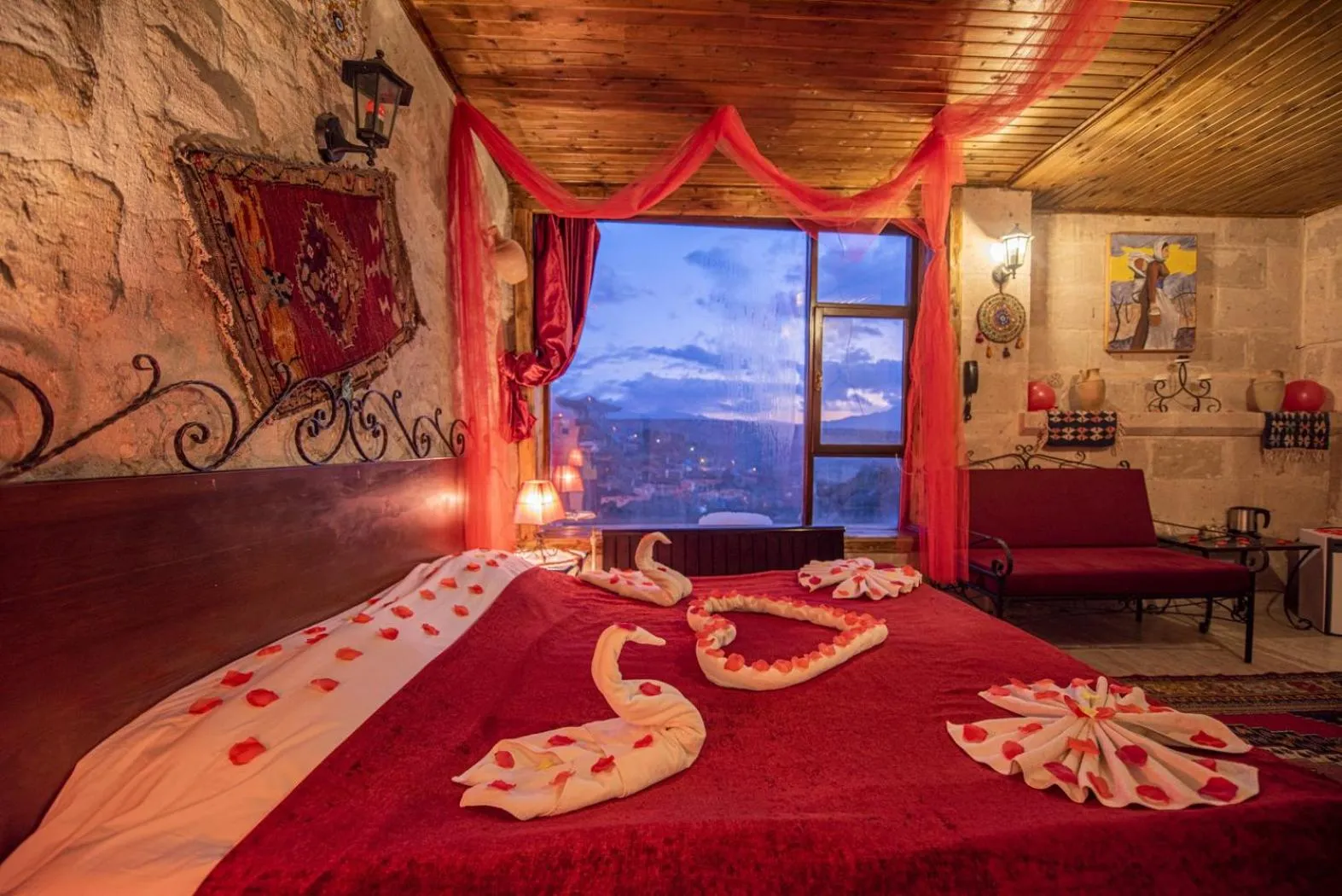 View (from property/room), Bed in Kapadokya Ihlara Konakları Otel Antik Konaklar