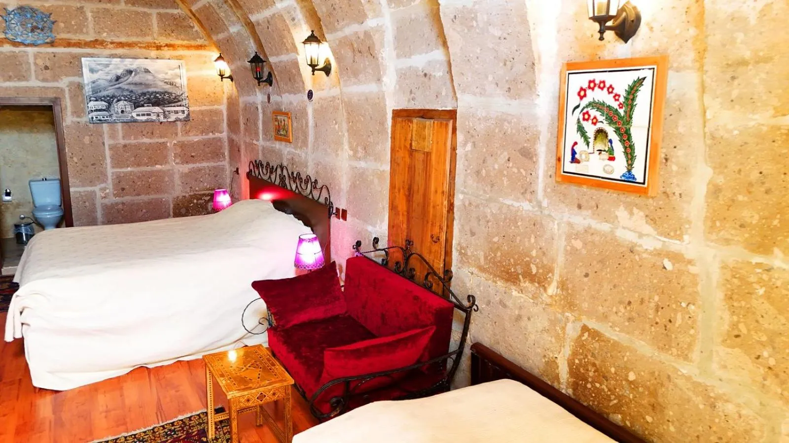 Photo of the whole room, Bed in Kapadokya Ihlara Konakları Otel Antik Konaklar