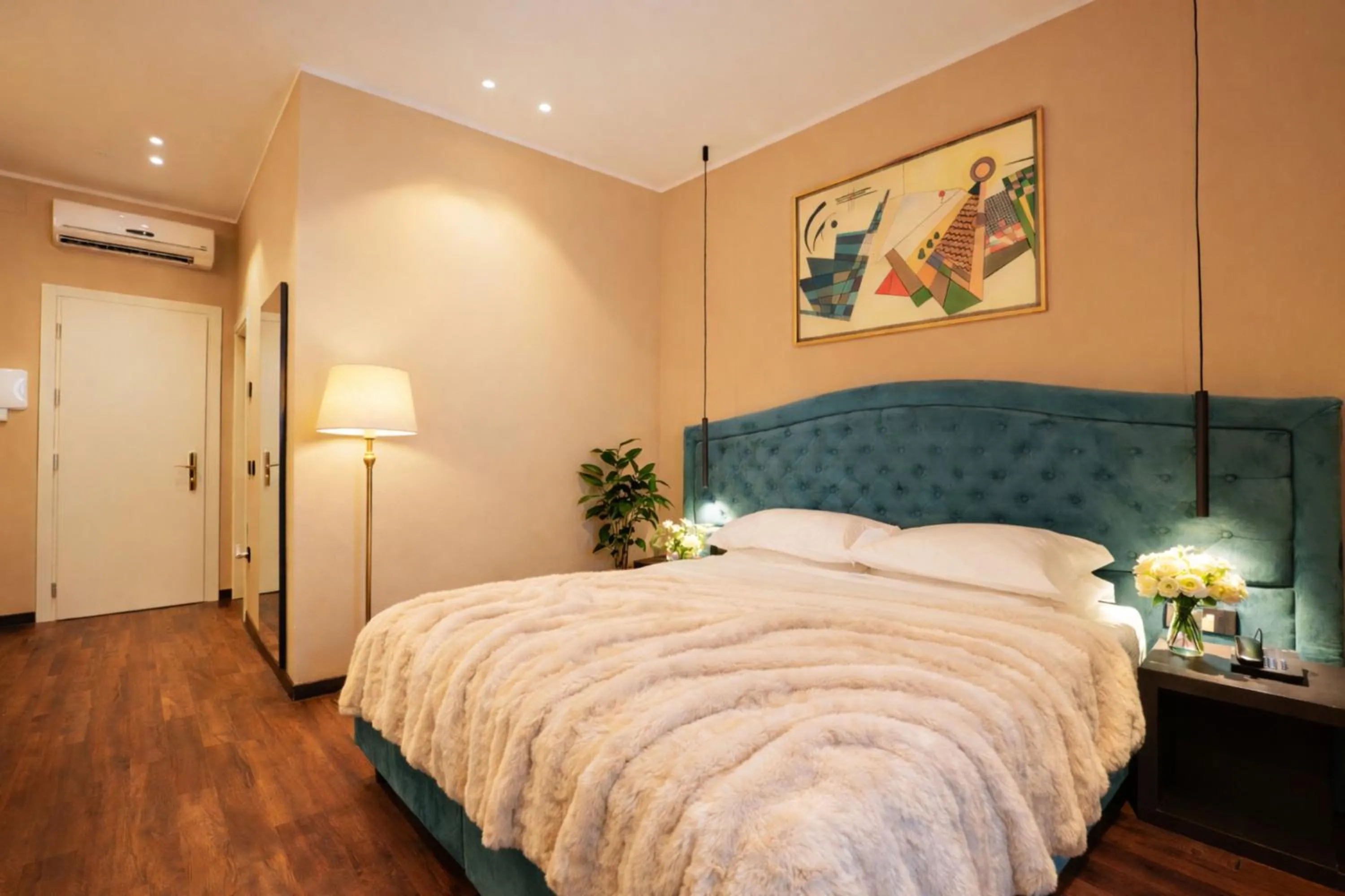 Bed in Hotel Ristorante Ala d'Oro