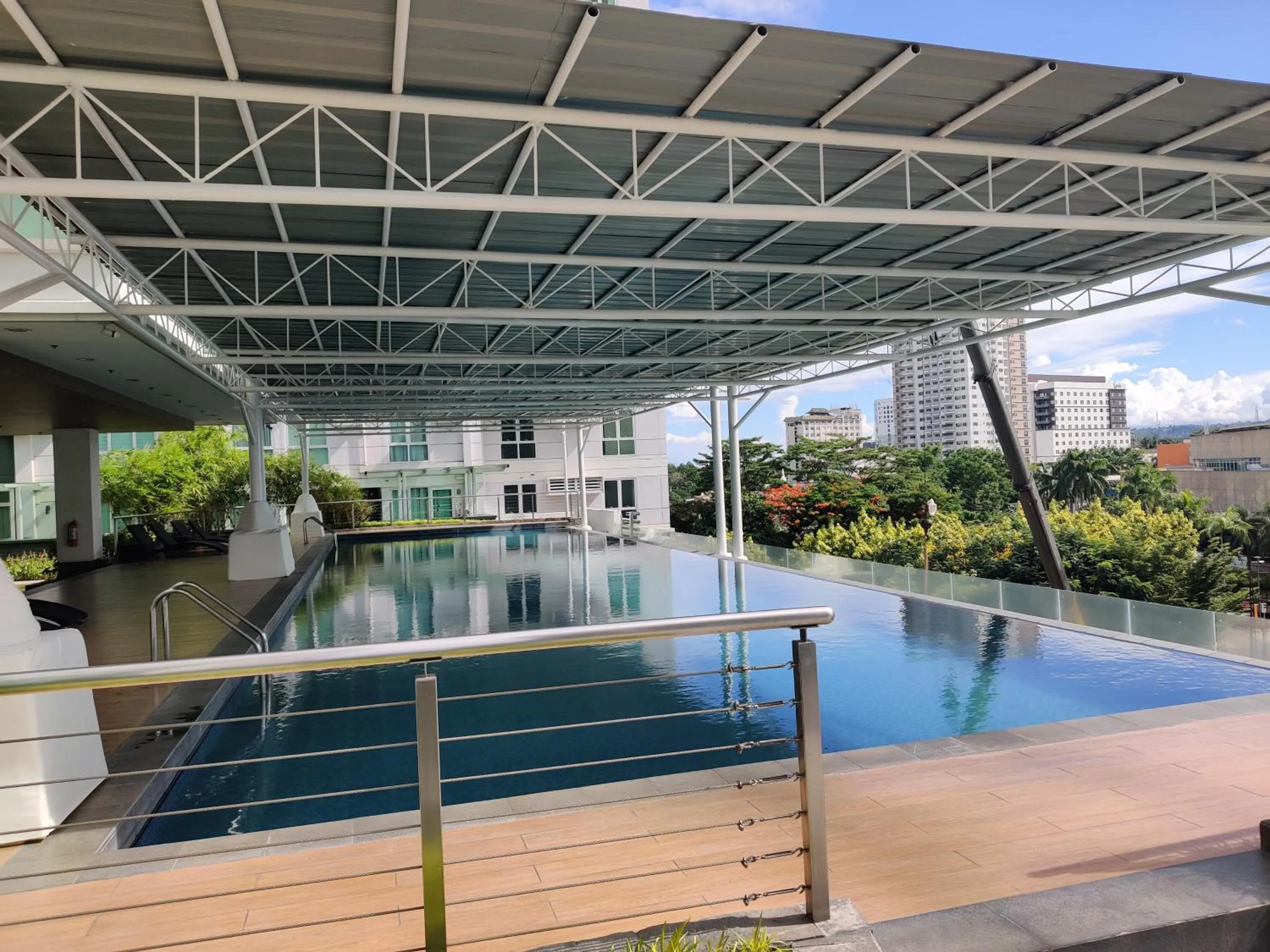 Swimming pool in Abreeza Condo T2-2820