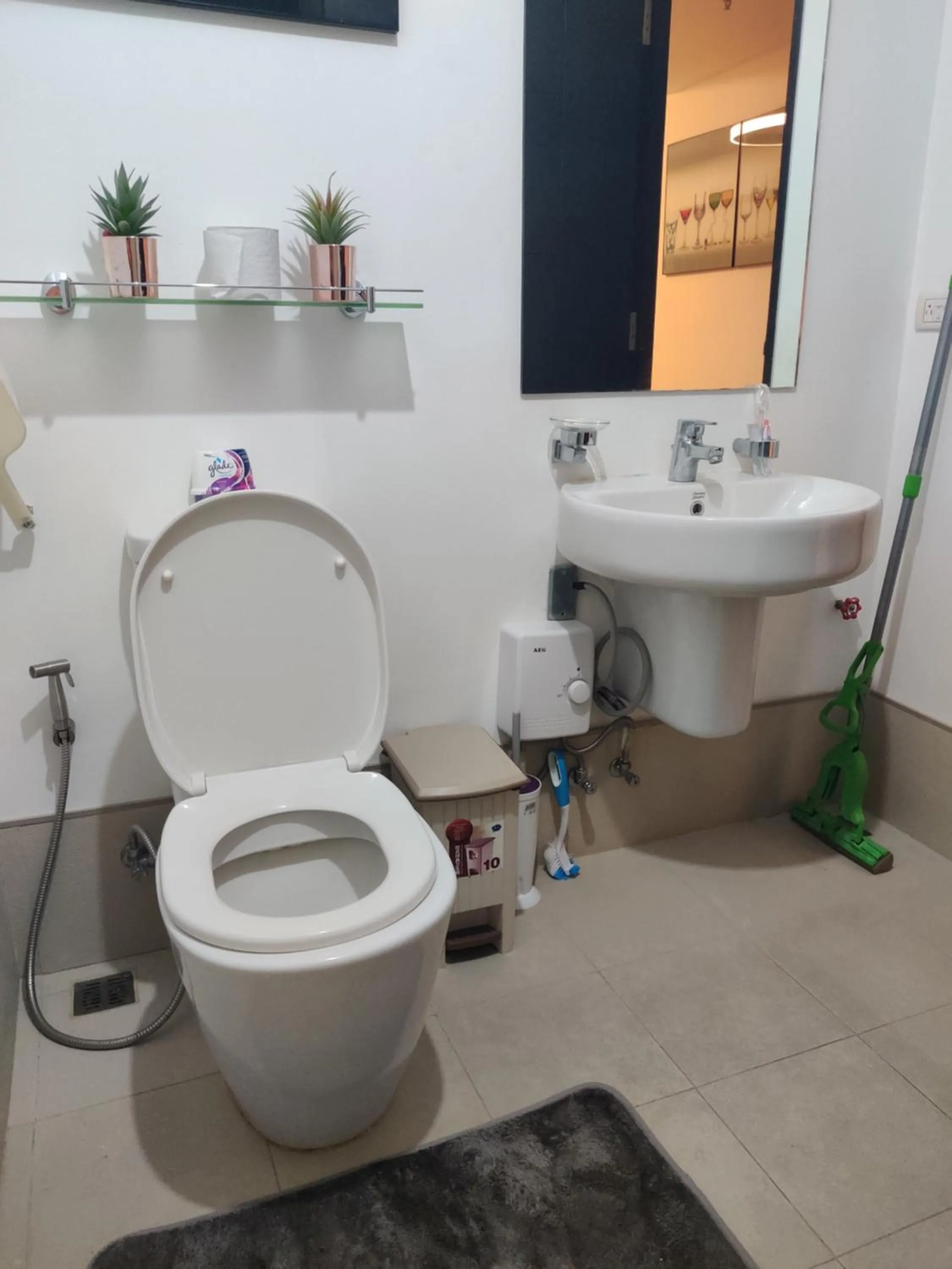 Bathroom in Abreeza Condo T2-2820