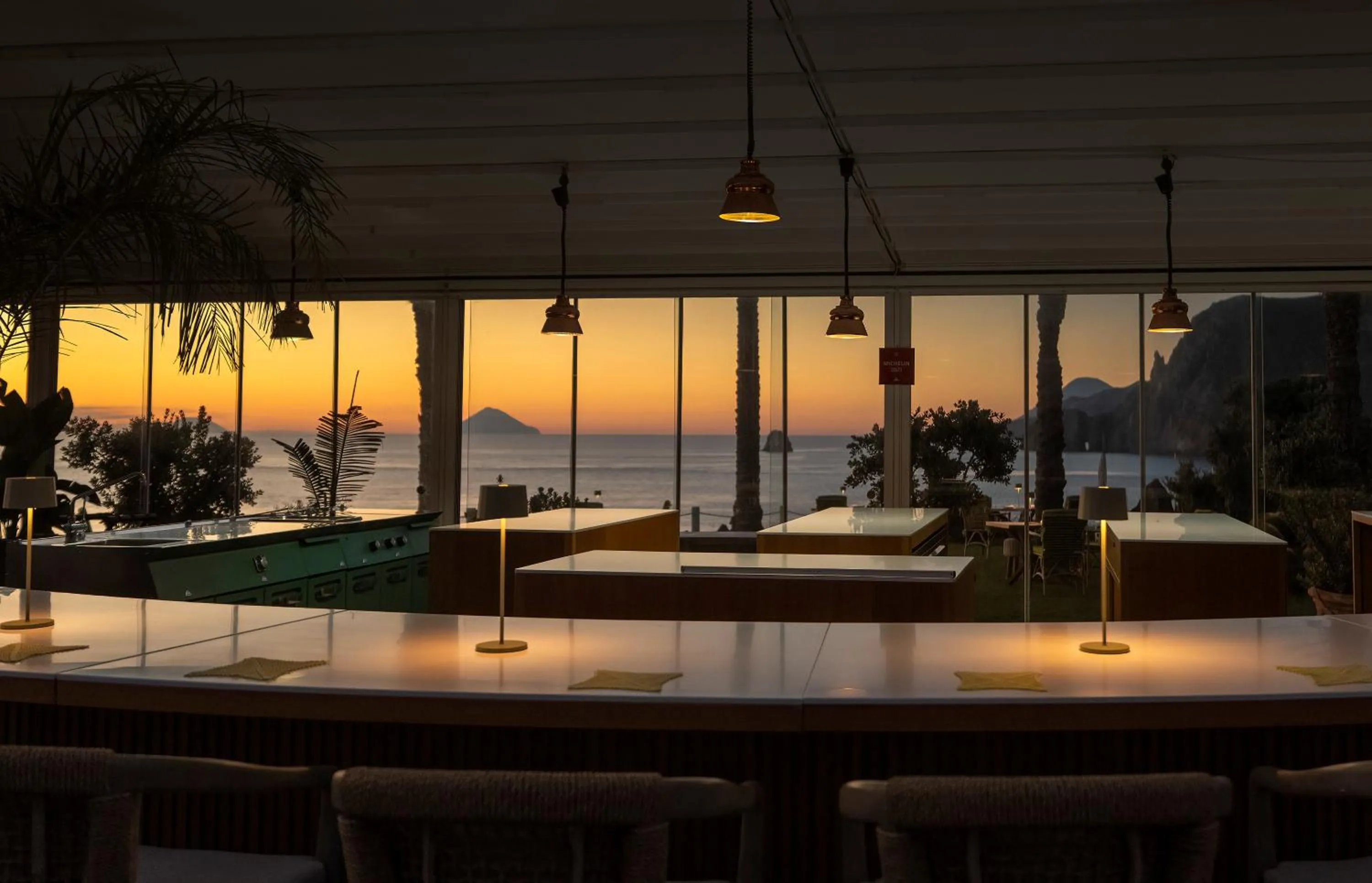 Restaurant/places to eat in Therasia Resort Sea and SPA - The Leading Hotels of the World