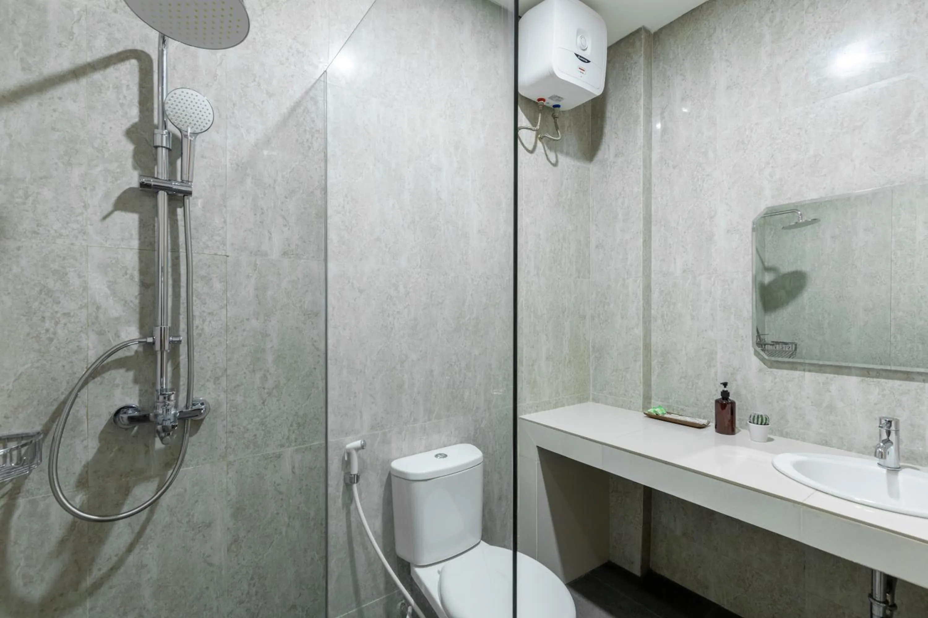 Bathroom in Cove Griya Elite I