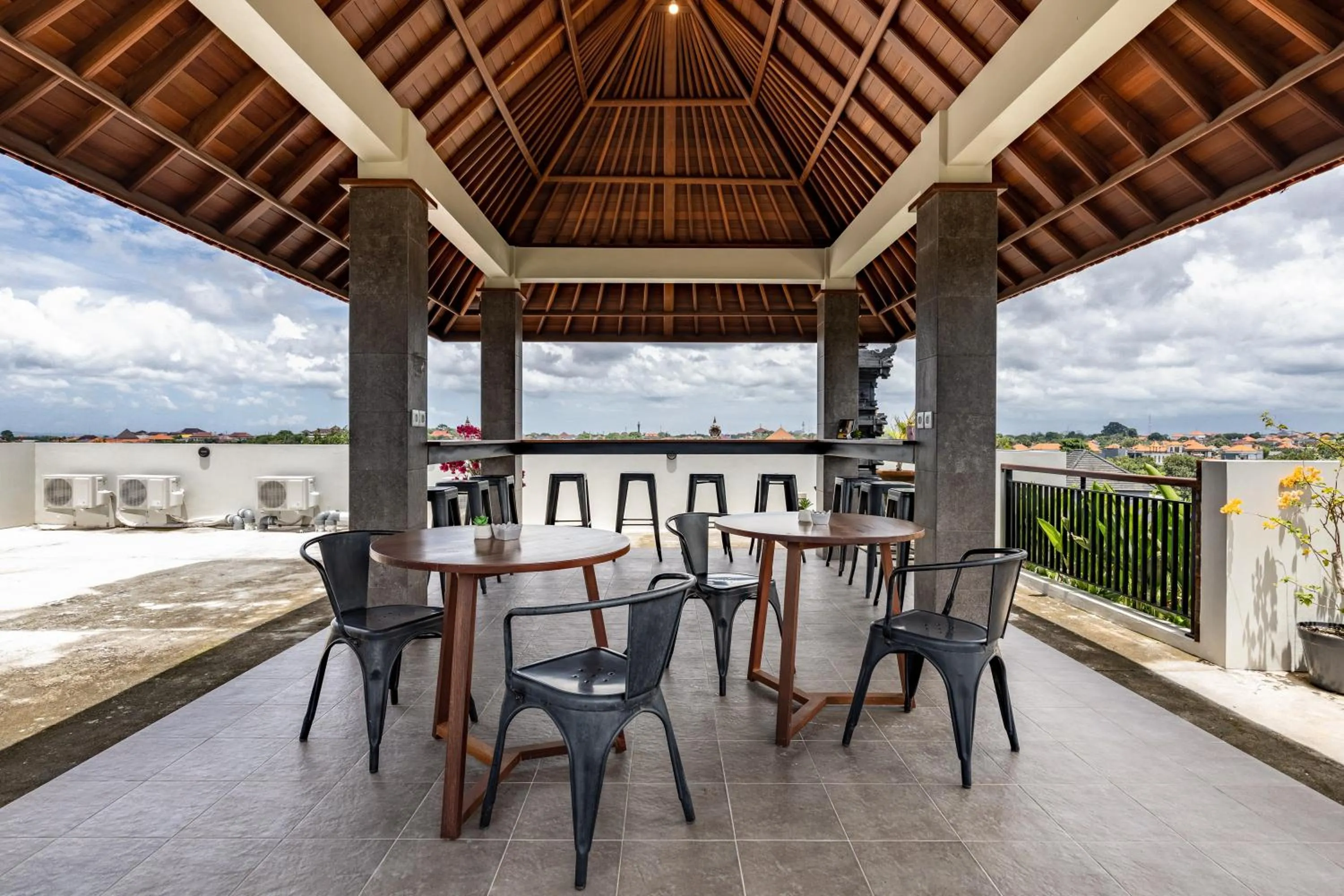 Seating area in Cove Griya Elite I