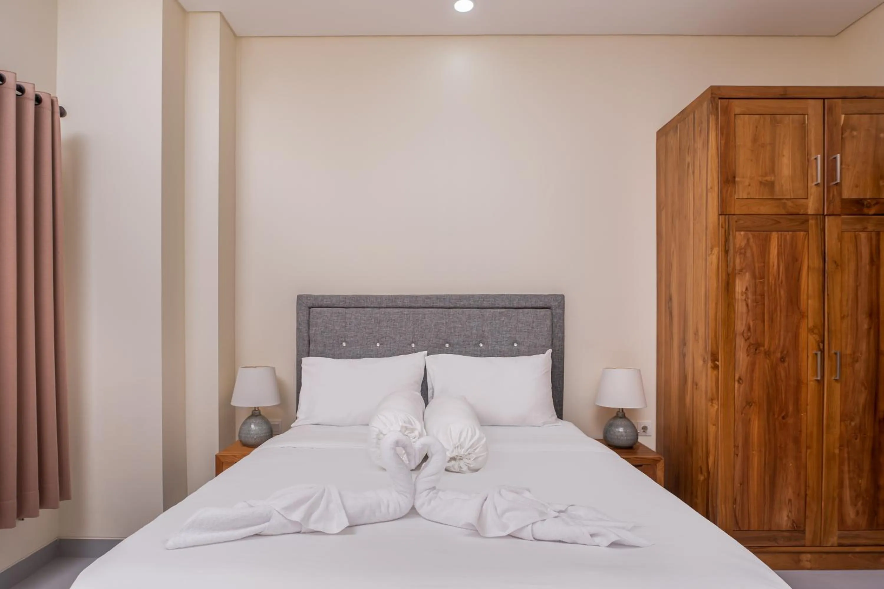 Bed in Cove Griya Elite I