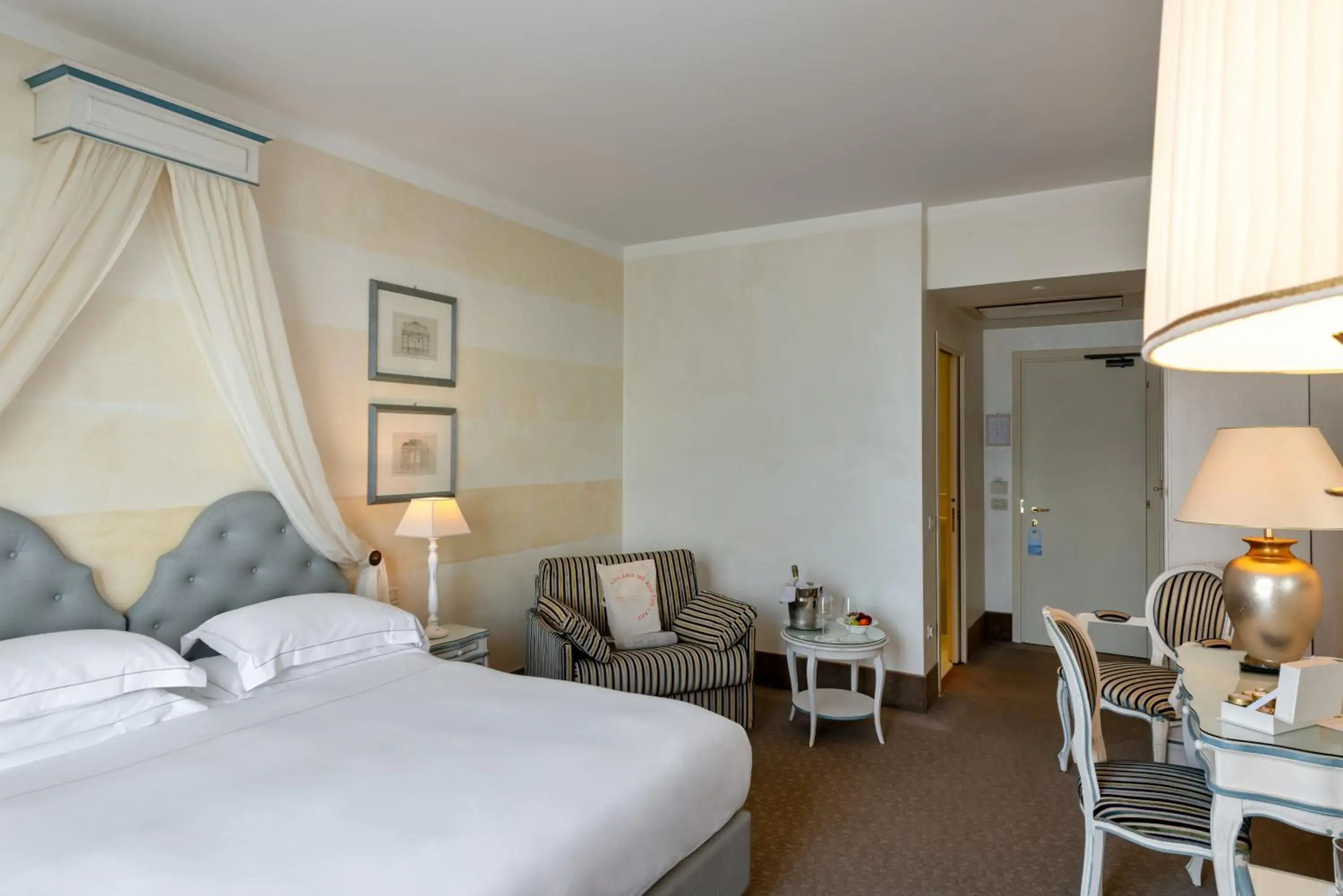 Bed in Hotel Rivalago Bed in Hotel Rivalago