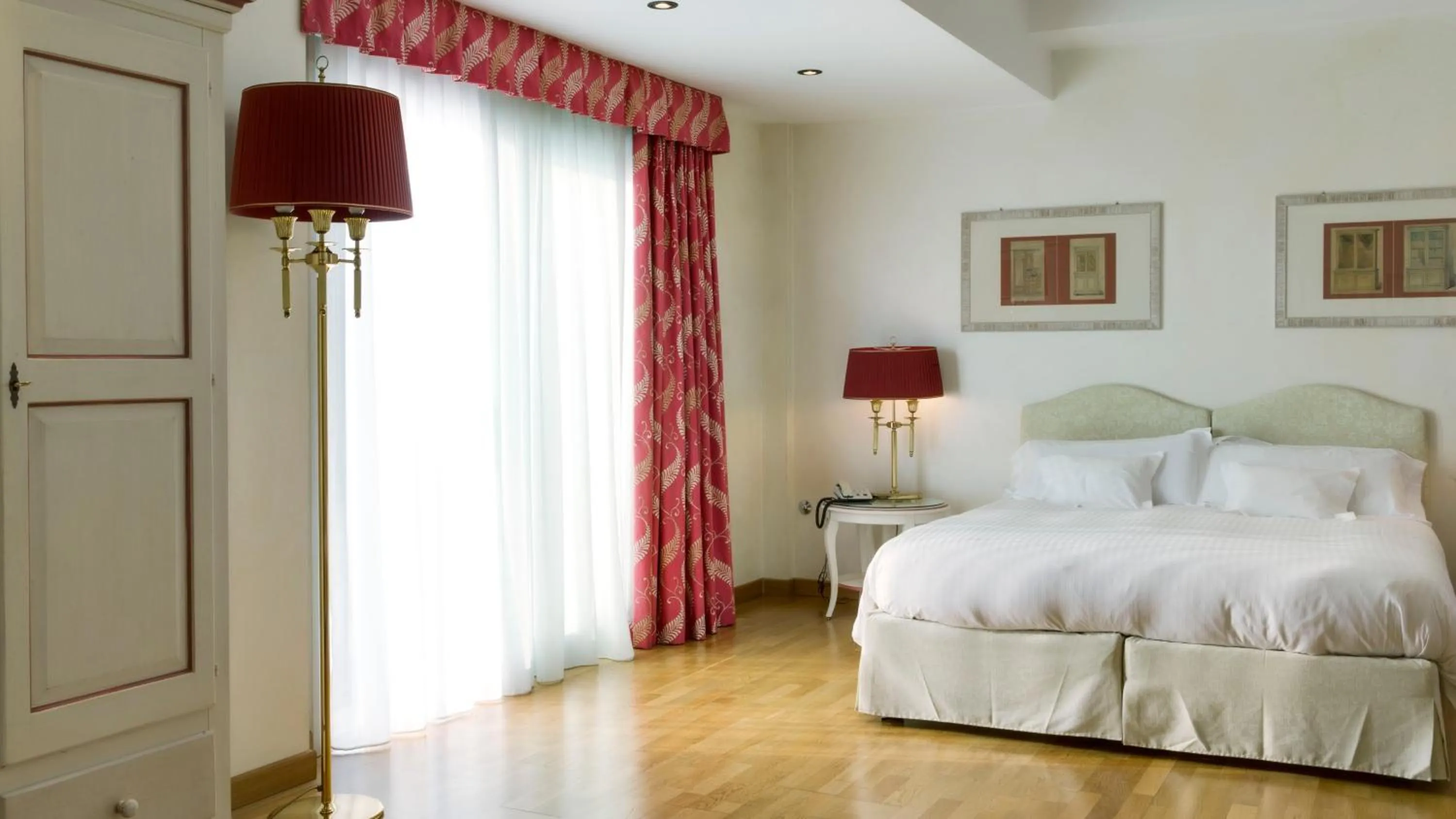 Day, Bed in Hotel Rivalago