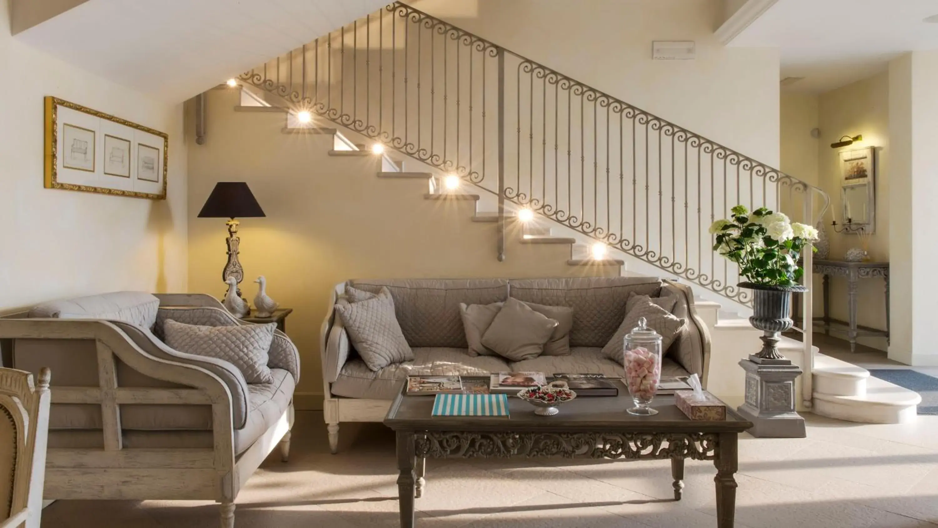 Lobby or reception in Hotel Rivalago Lobby or reception in Hotel Rivalago