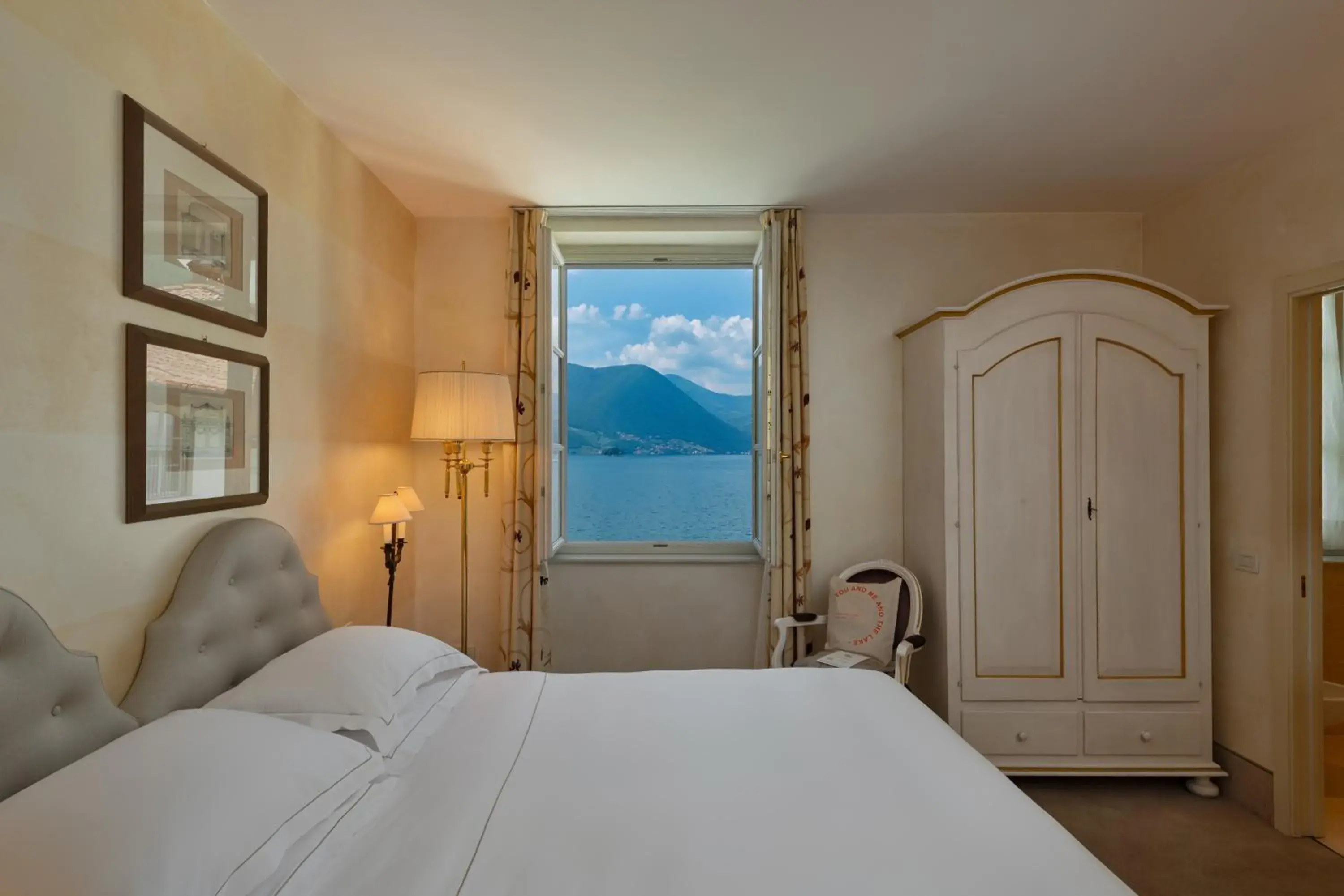 Bed in Hotel Rivalago Bed in Hotel Rivalago