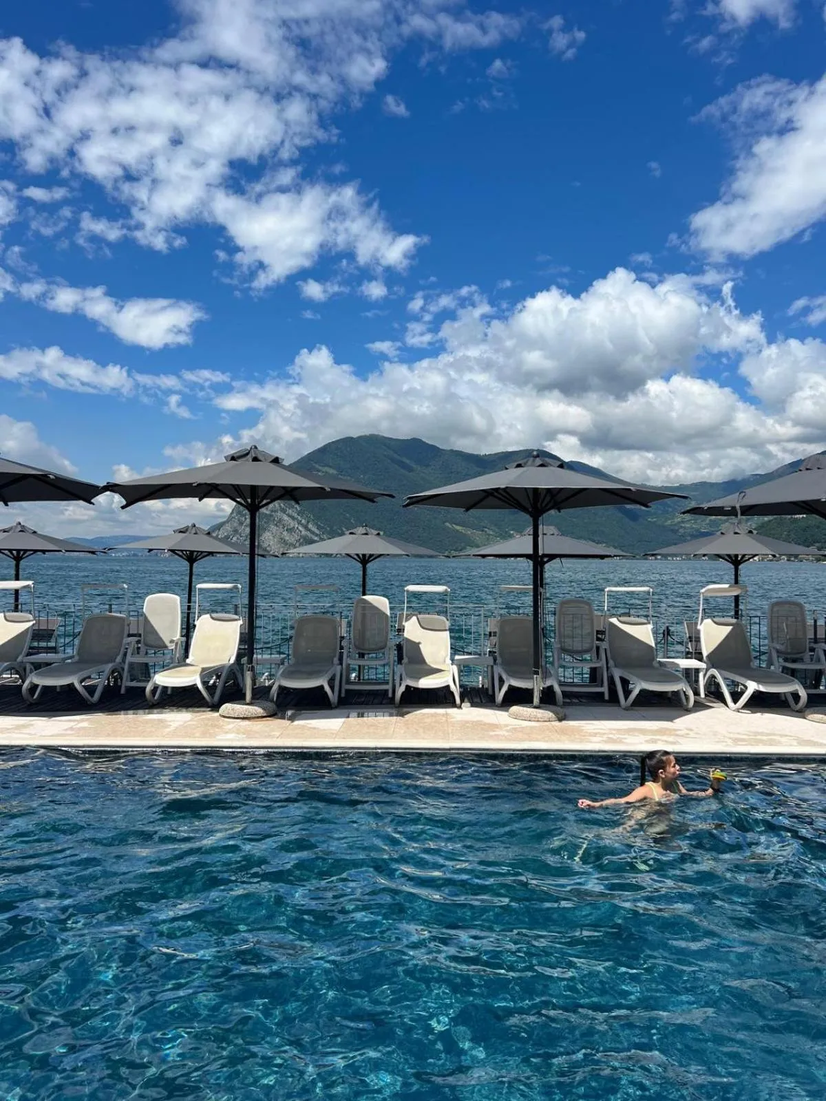 Swimming pool in Hotel Rivalago