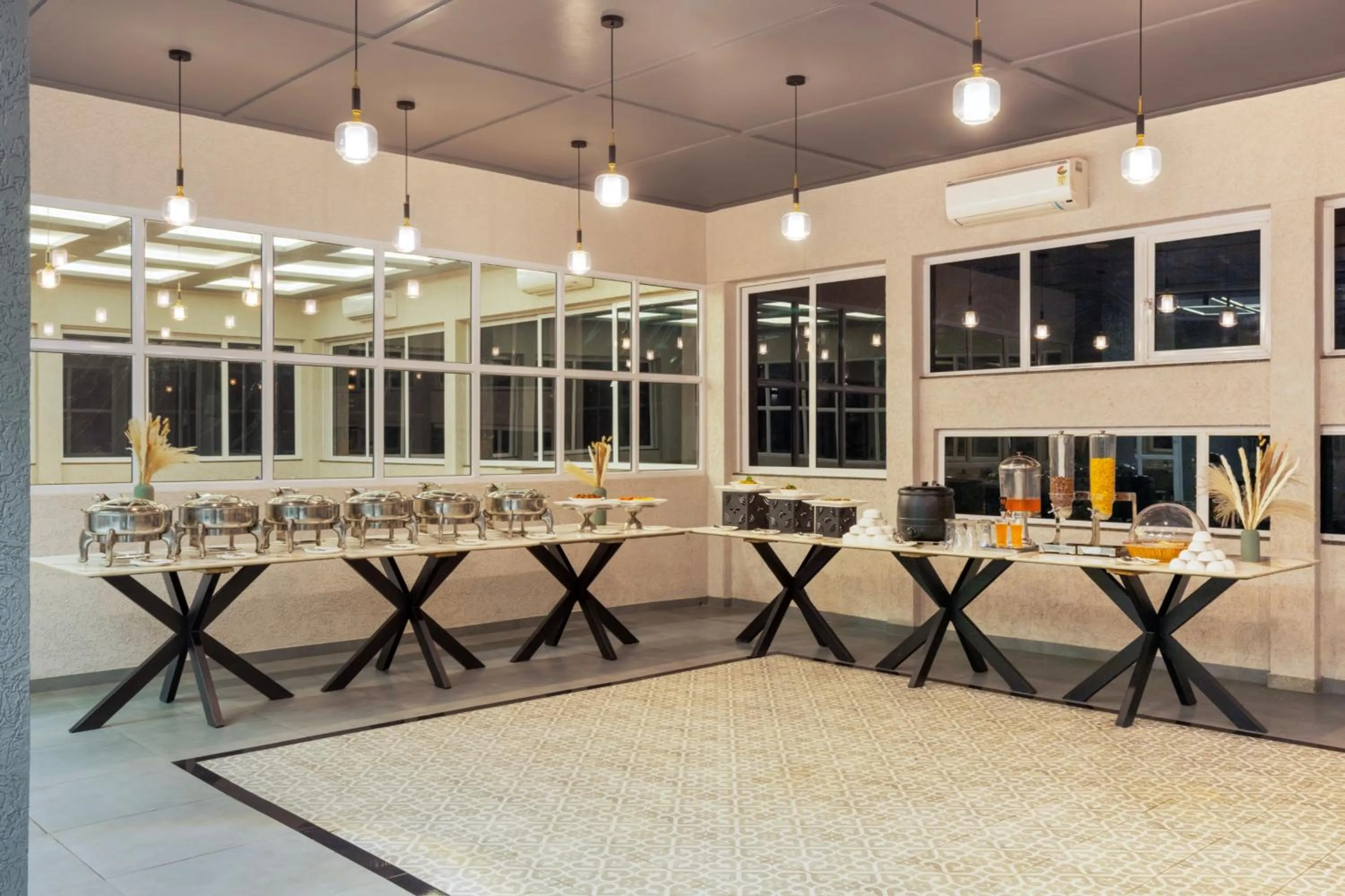 Restaurant/places to eat in Sun Stone Hotel & Club - Jawai