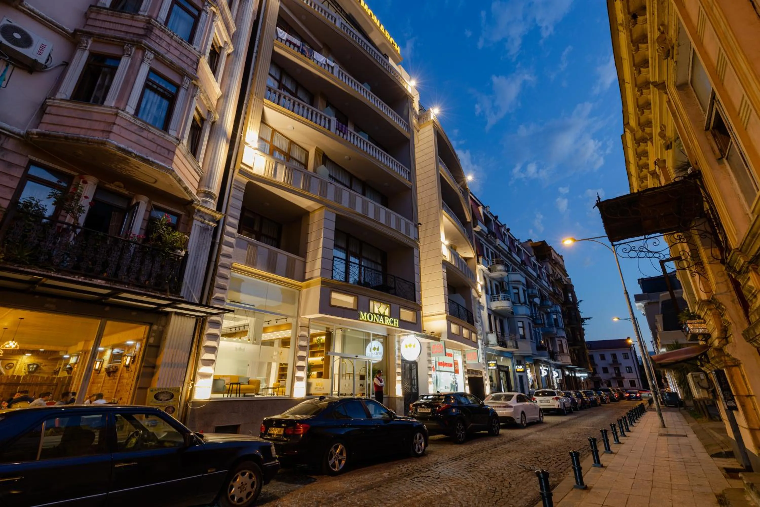 Property building in Hotel Monarch