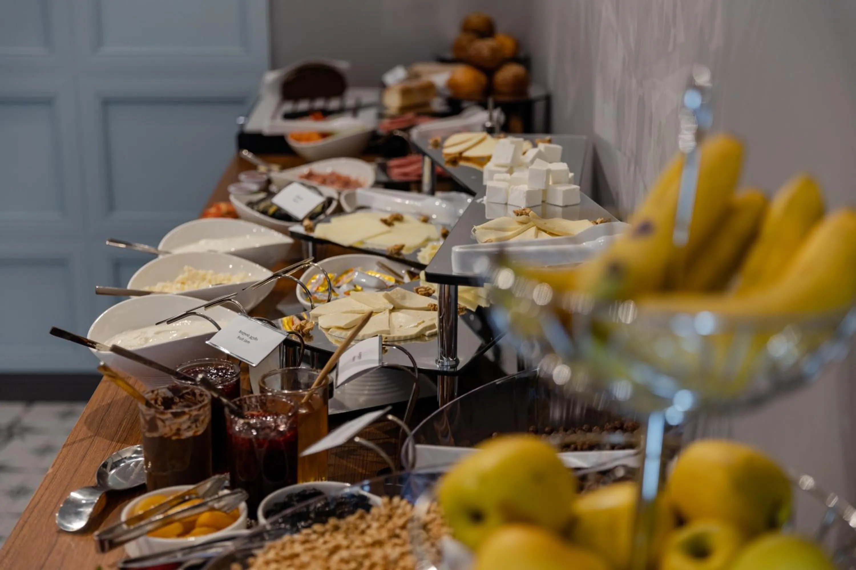 Breakfast in Hotel Monarch