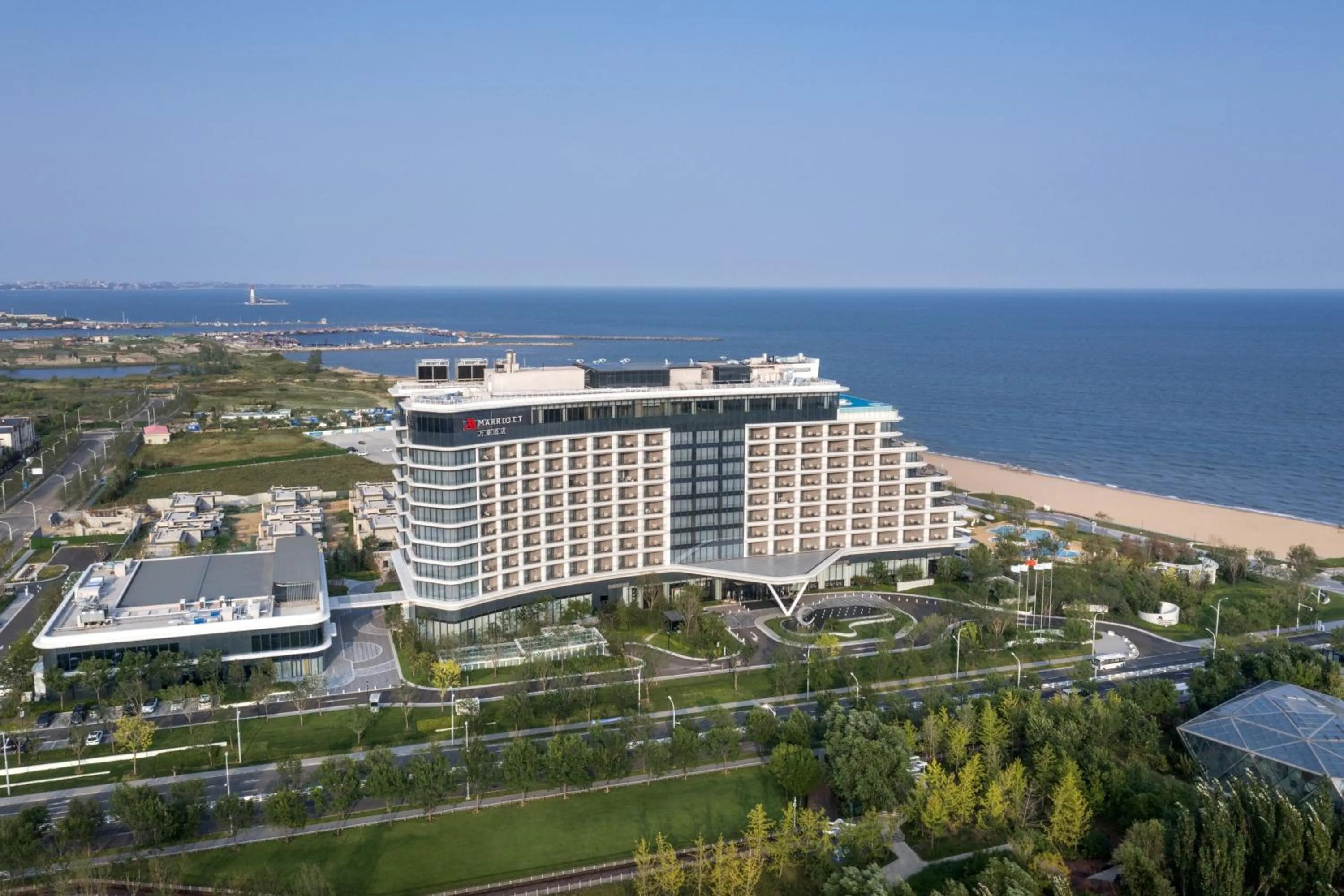 Property building in Qinhuangdao Marriott Resort