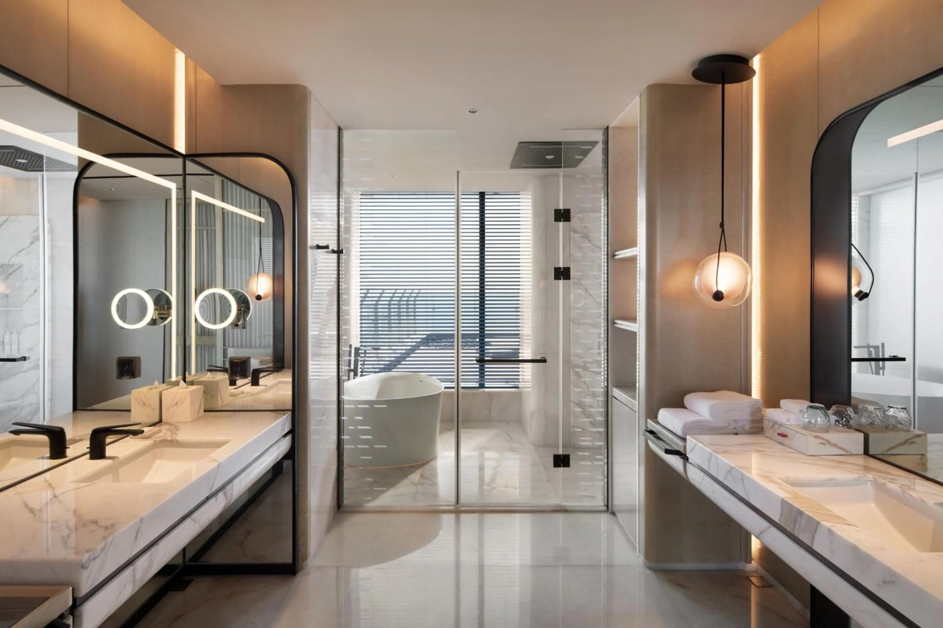 Bathroom, Bed in Qinhuangdao Marriott Resort